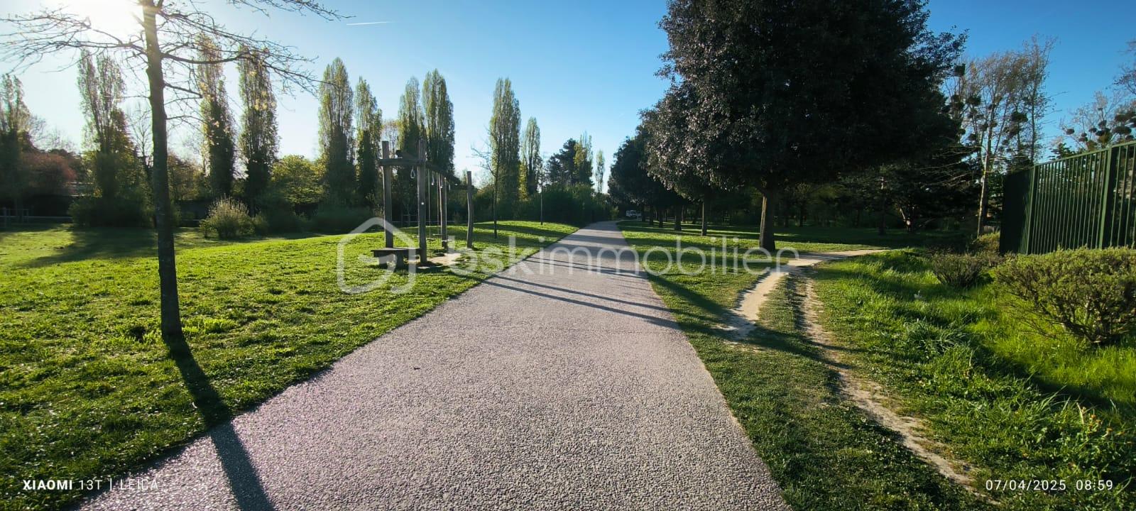 Maison de 167,42 m² - parc 33 hectares.jpg