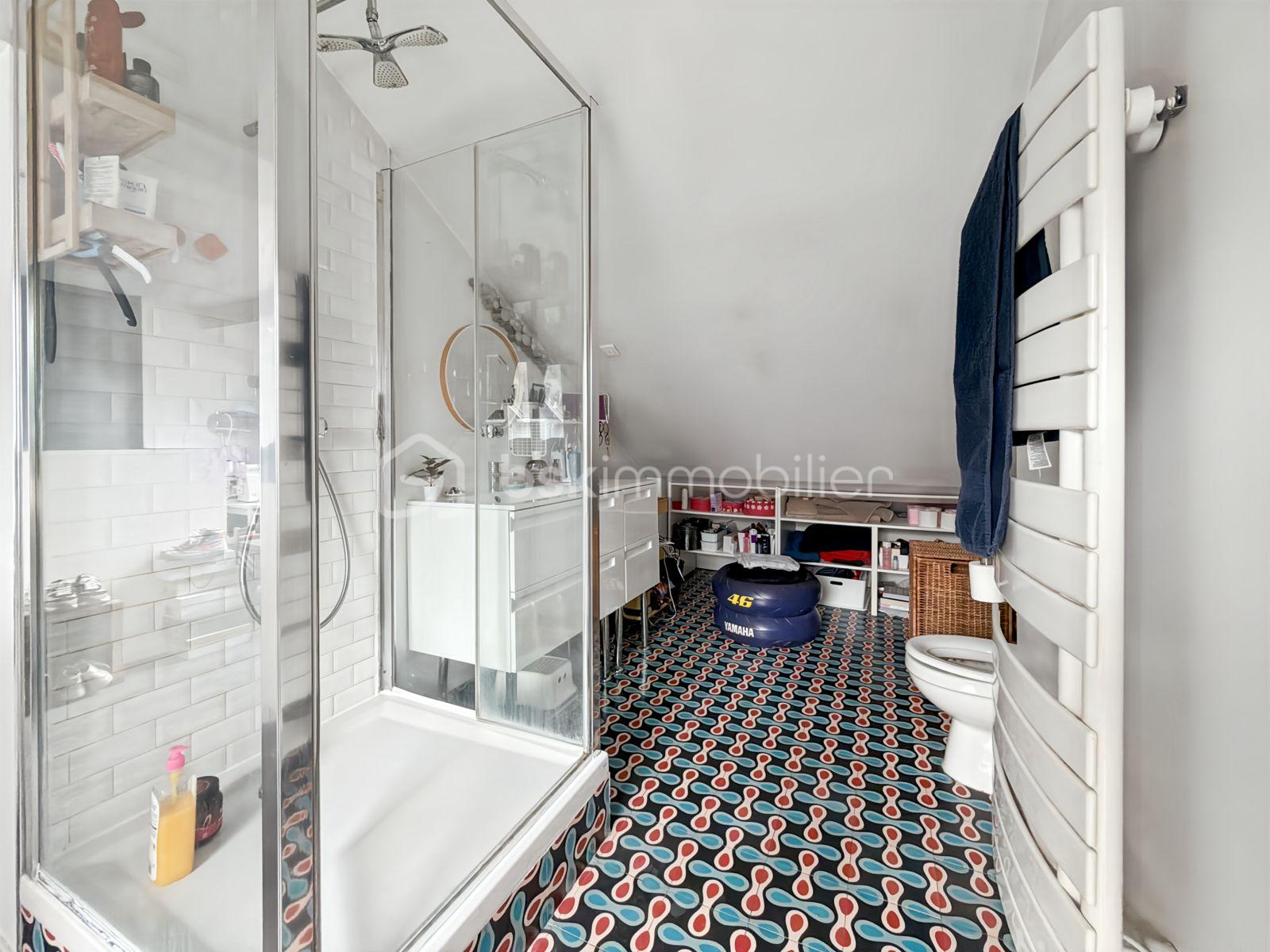 Maison traditionnelle de 220 m² - IMG-20260210-WA0047.jpg