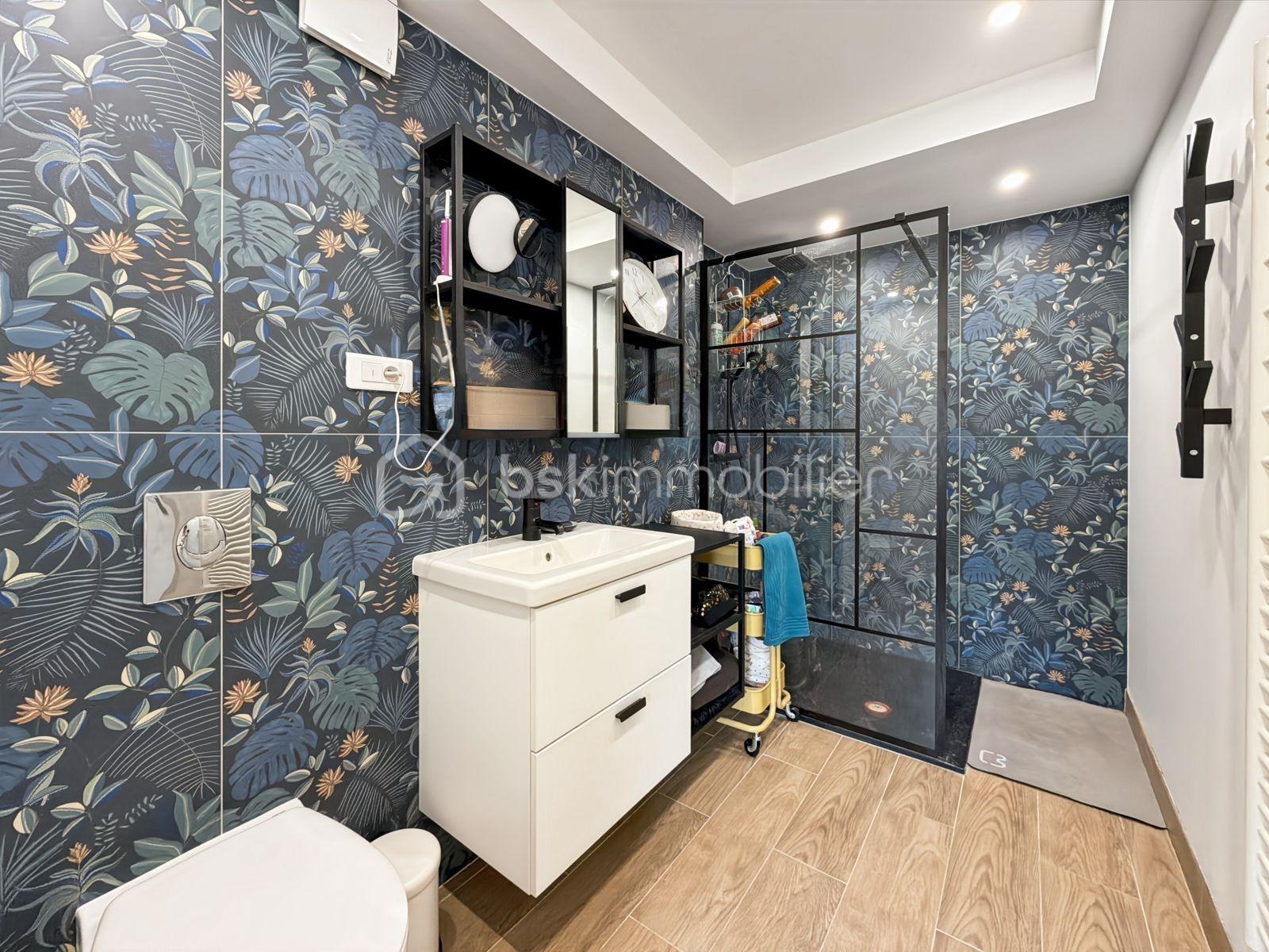 Maison traditionnelle de 220 m² - IMG-20260210-WA0031.jpg