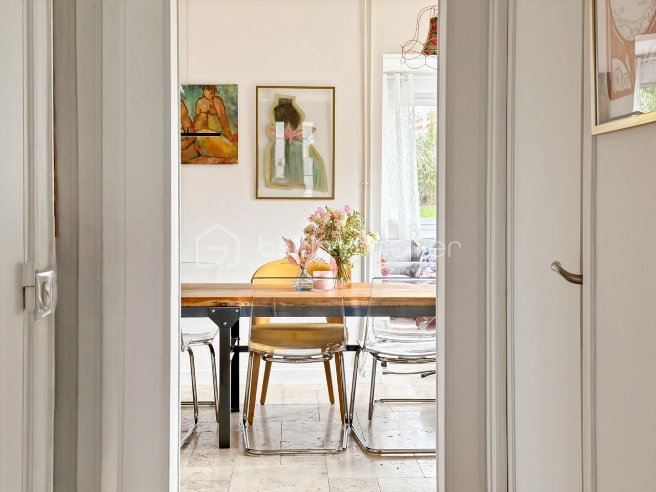 Maison traditionnelle de 220 m² - IMG-20260210-WA0022.jpg