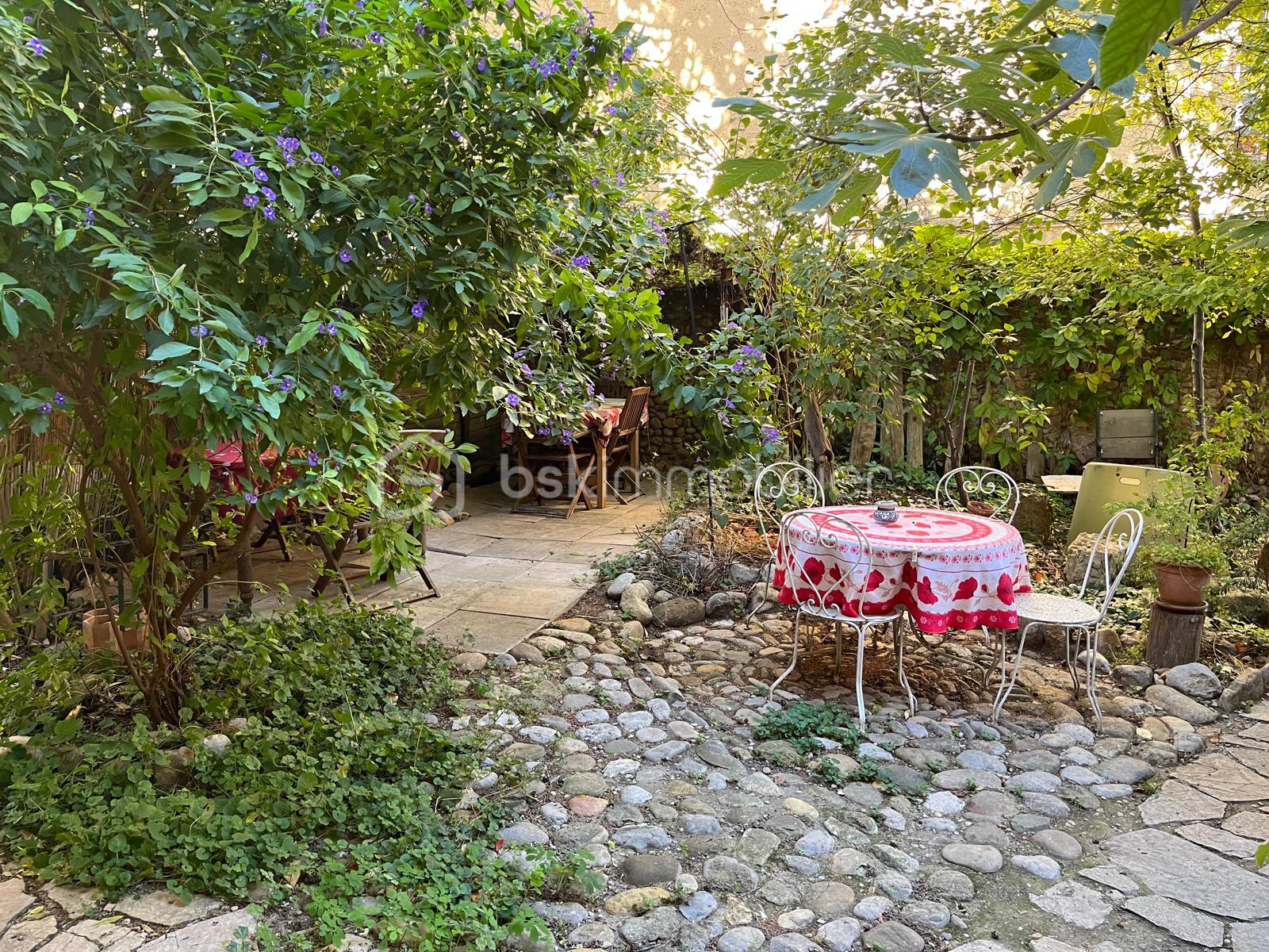 Maison ancienne de 383 m² - IMG-20251017-WA0050.jpg