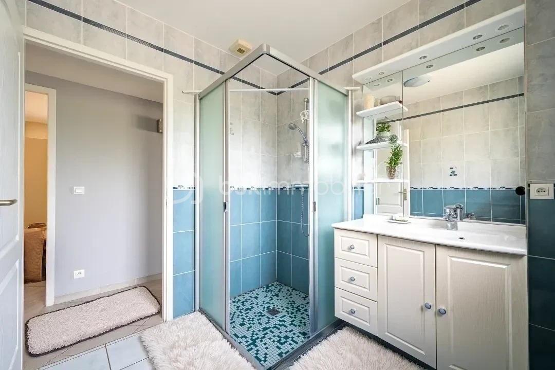 Maison contemporaine de 132,58 m² - hoqi-cb39d90248154b0aaecc08d983293599.jpg