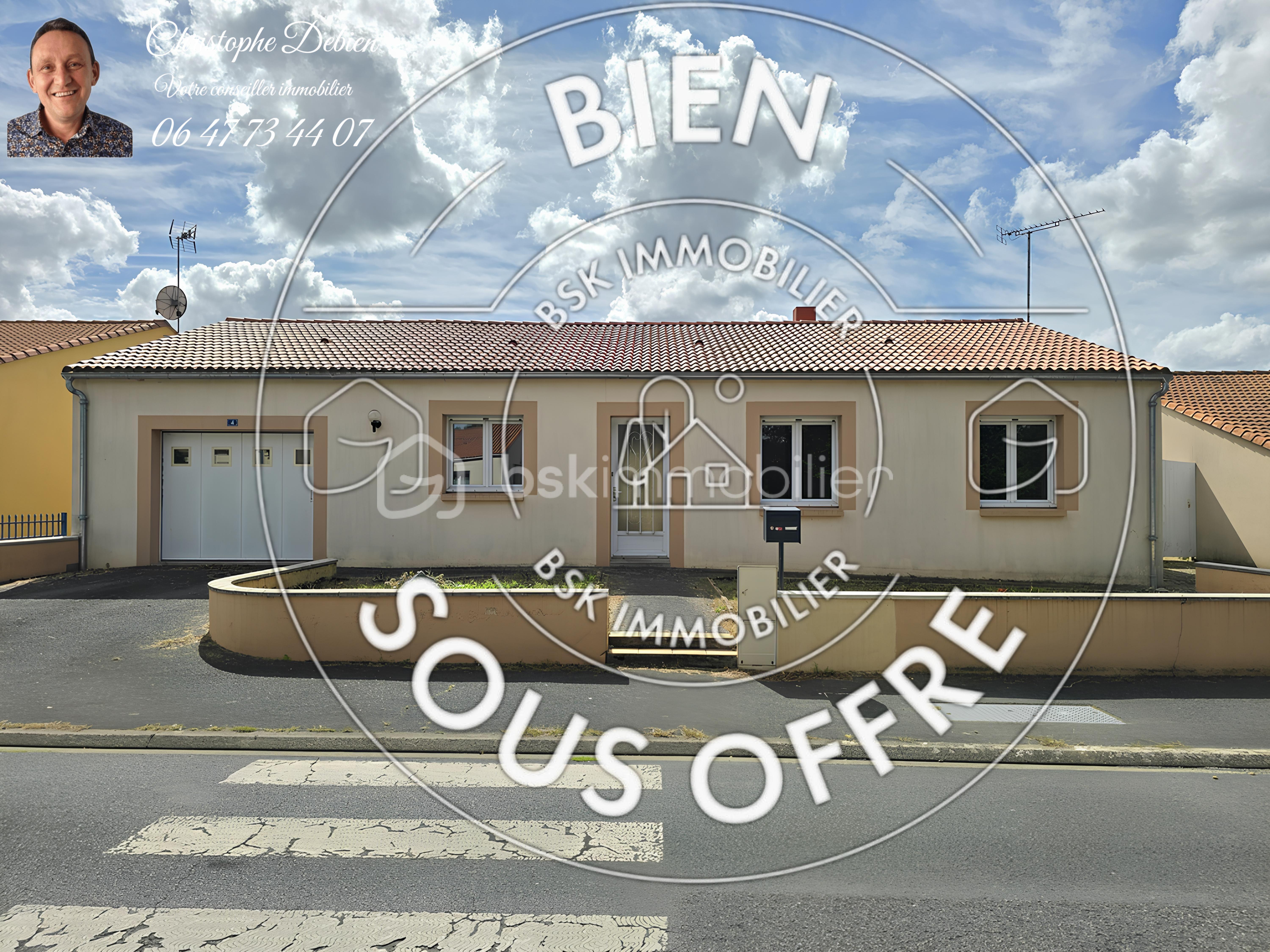 Maison traditionnelle de 93 m² - fIbv0C9zqG4EqpE1v2Vr2zzejZ9qGdyoVtNbl8if.jpg