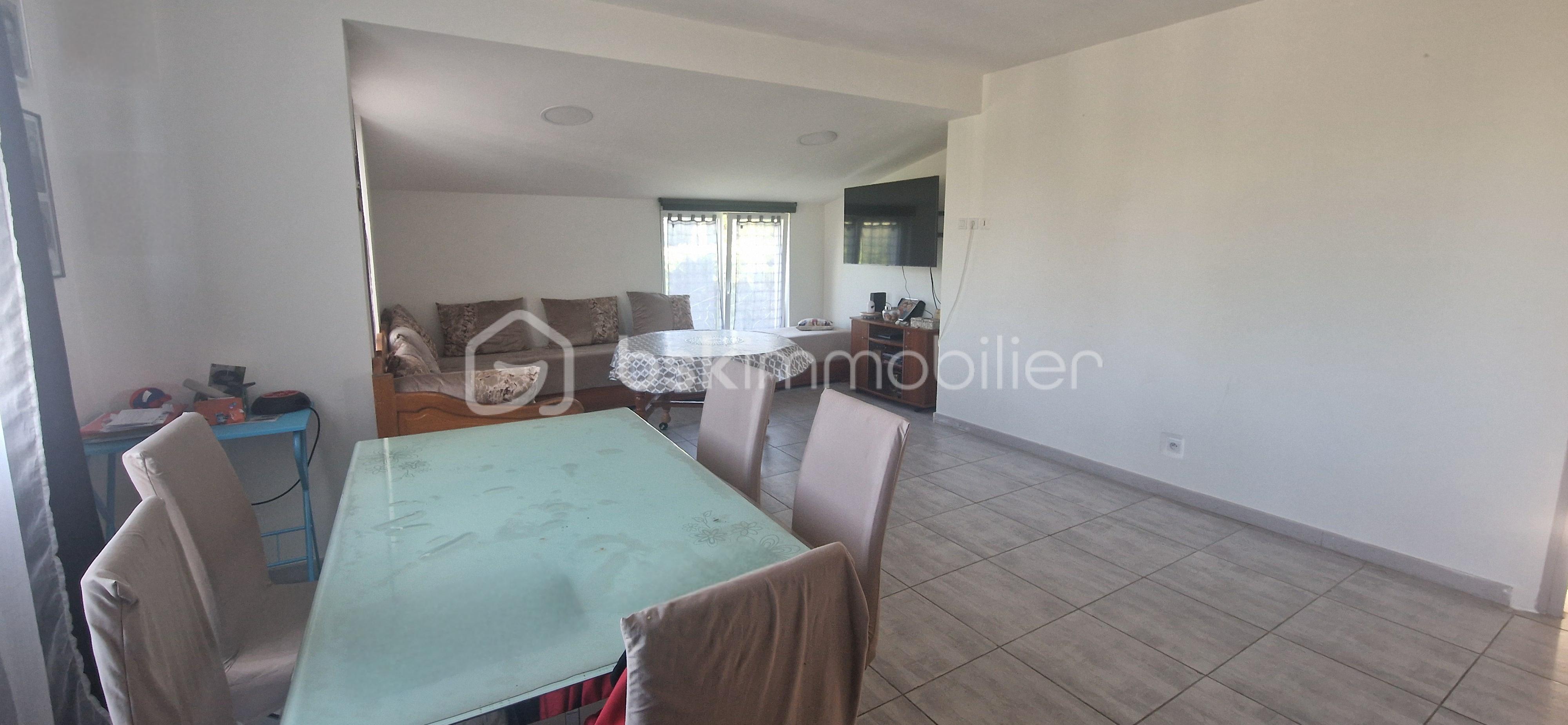 Maison ancienne de 74,40 m² - SALON.jpg