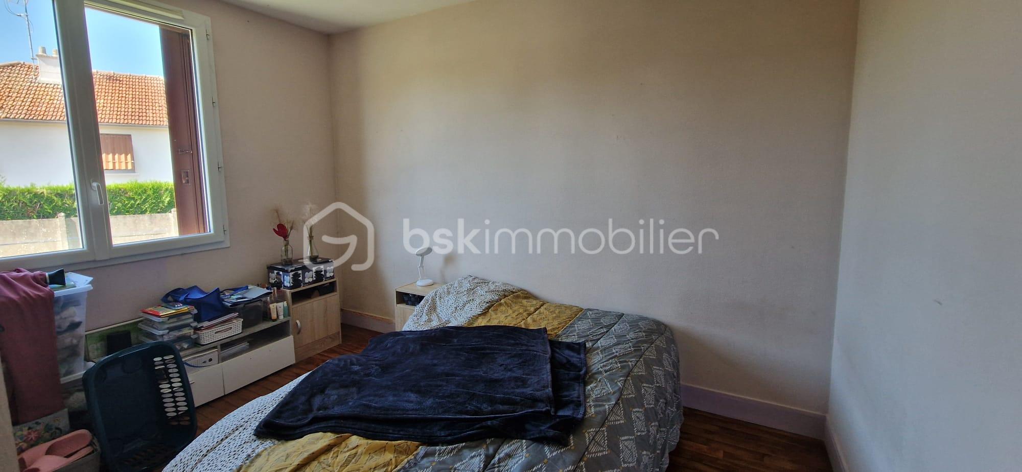 Maison ancienne de 74,40 m² - CHAMBRE 1.jpg