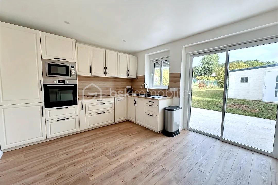 Maison de 103 m² - hoqi-4abbf6c512e54da0832130986639990d.JPG