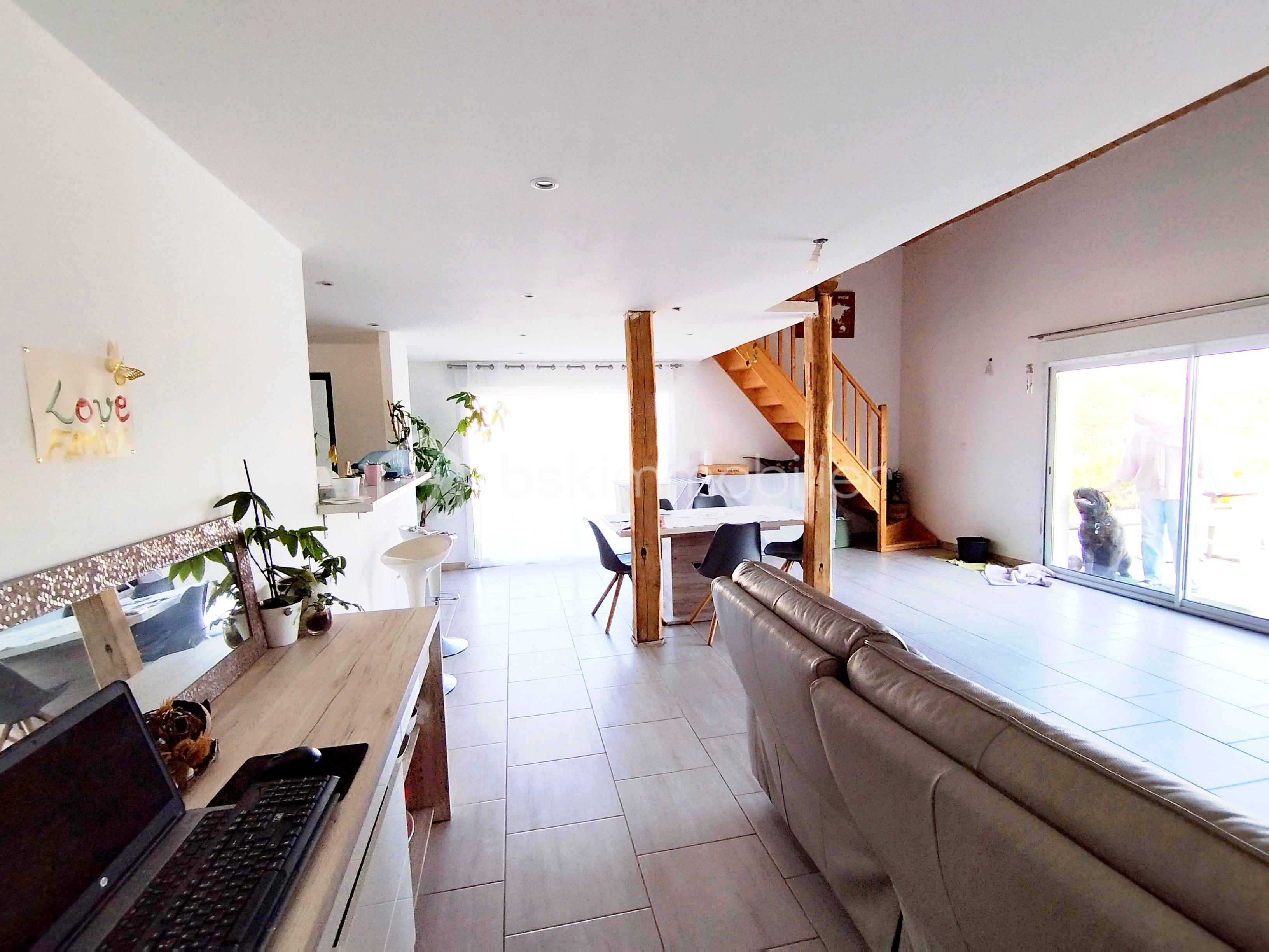 Maison de 305 m² - 1757059874971.jpg
