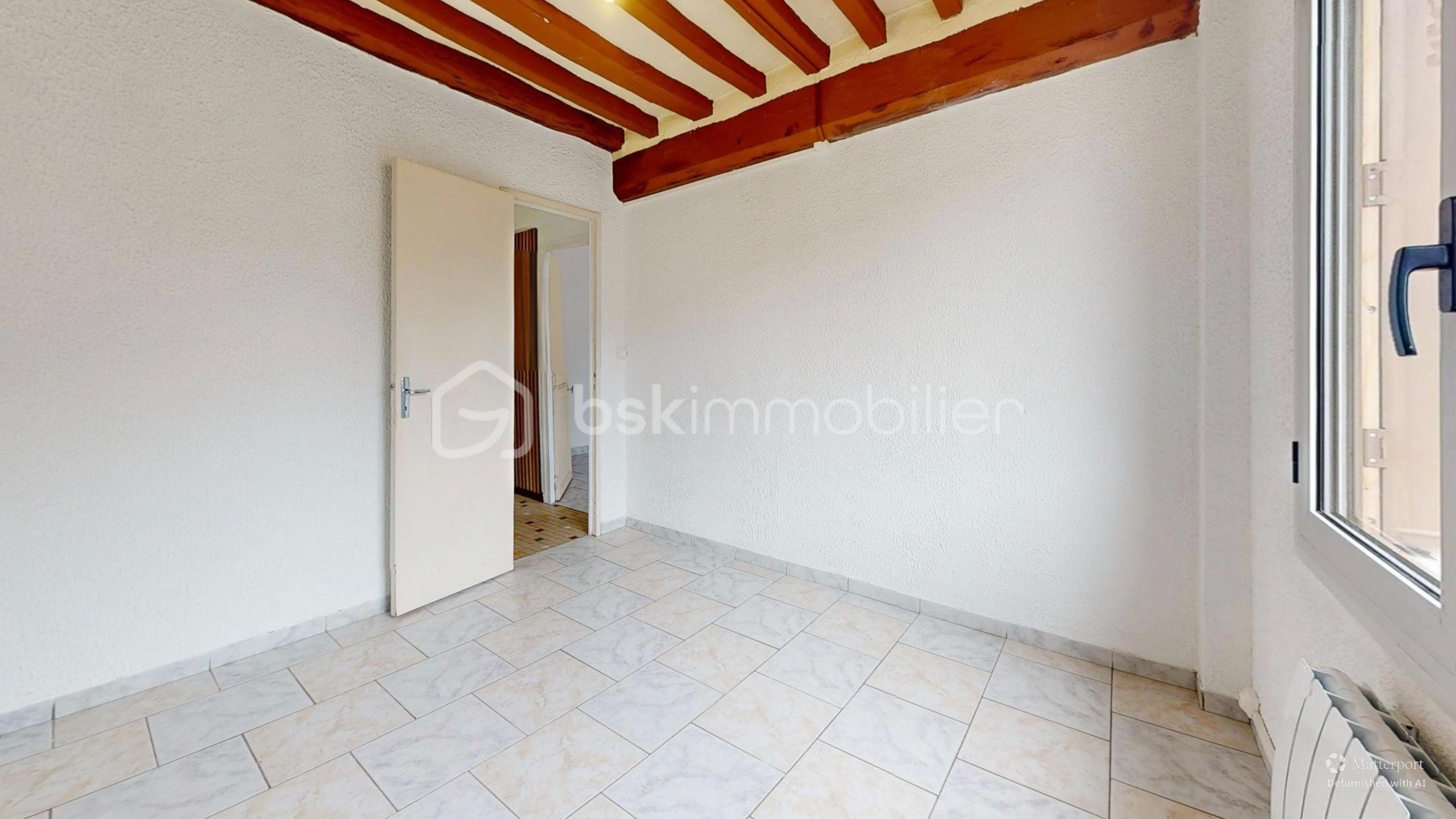 Appartement de 50 m² - T2-BELLEGARDE-Bedroom-Defurnished 2.jpg
