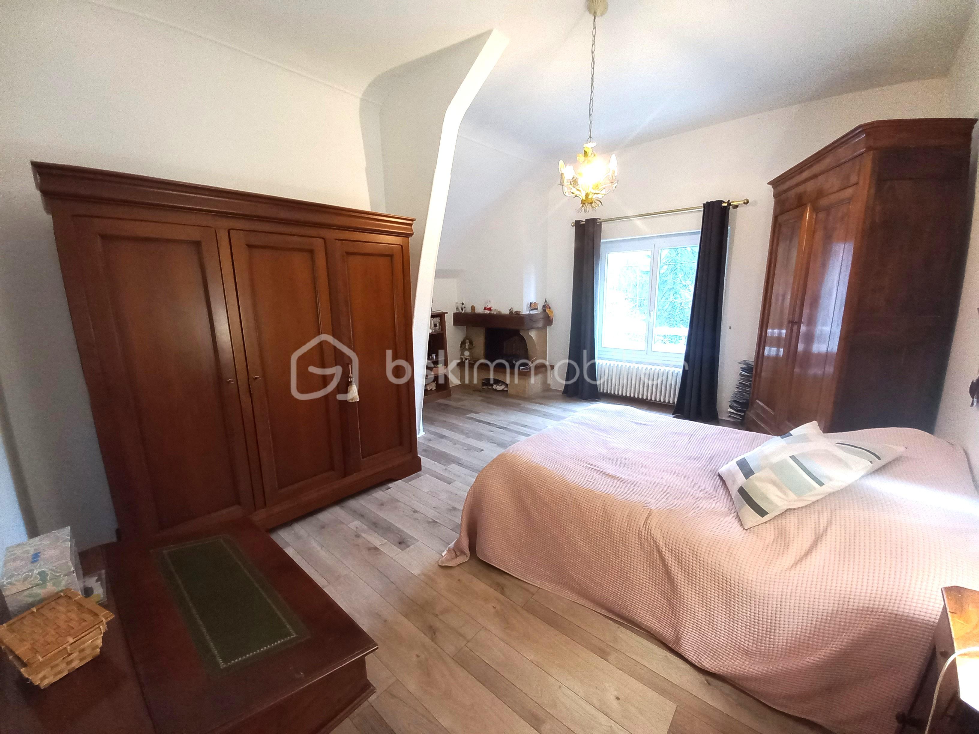 Maison traditionnelle de 275 m² - 20260109_104904.jpg