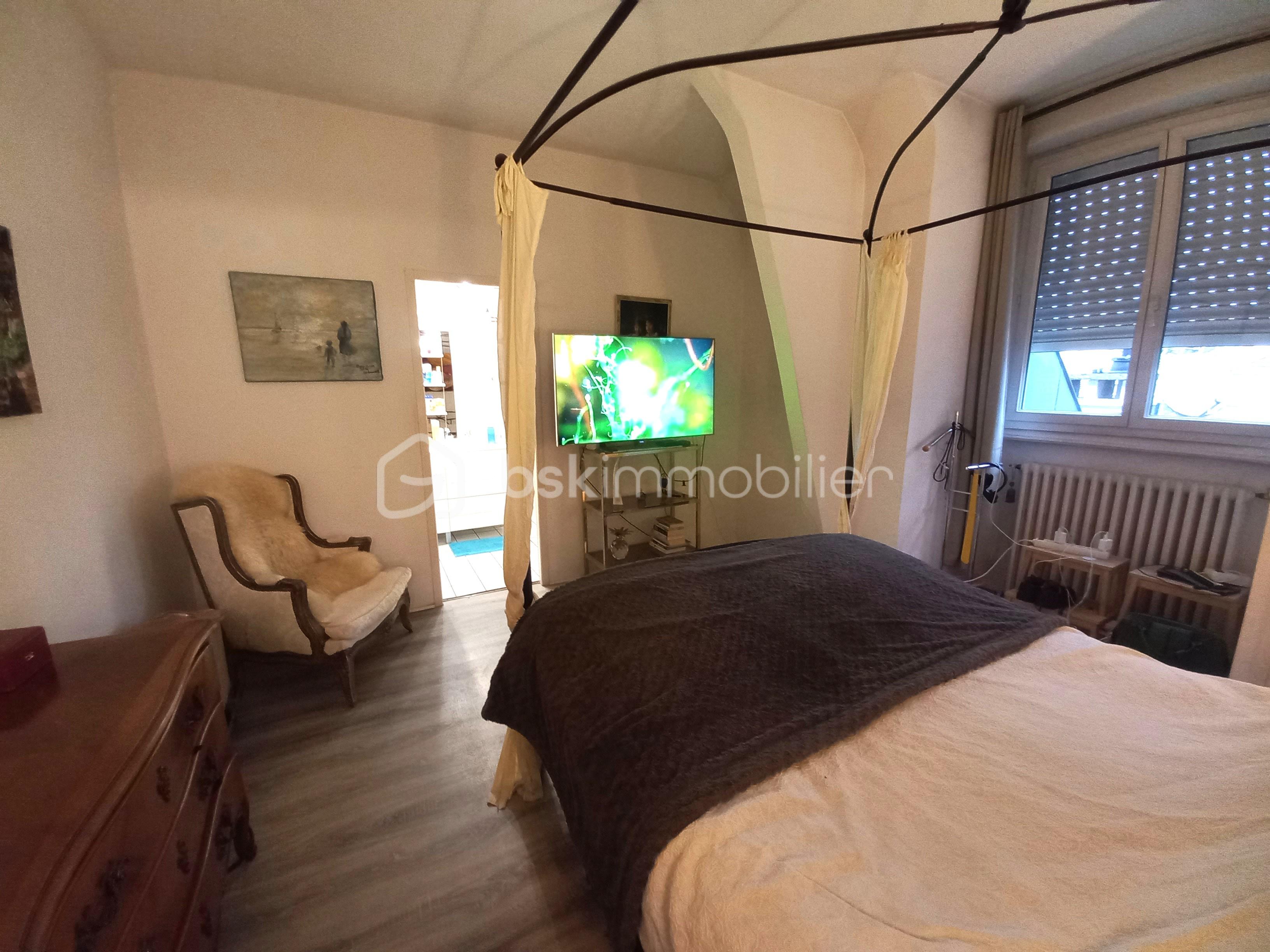 Maison traditionnelle de 275 m² - 20260109_105353.jpg