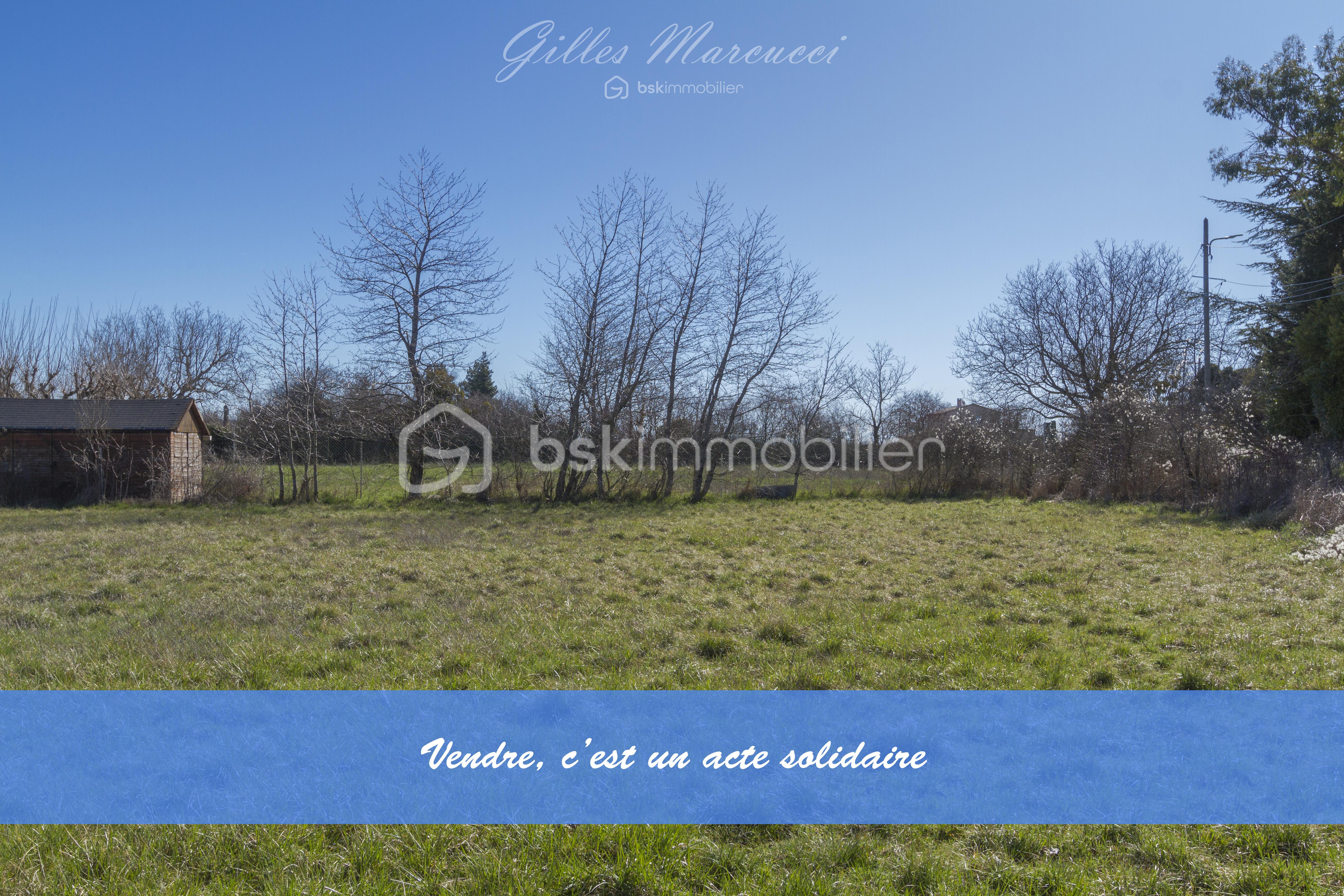 Terrain de 804 m²