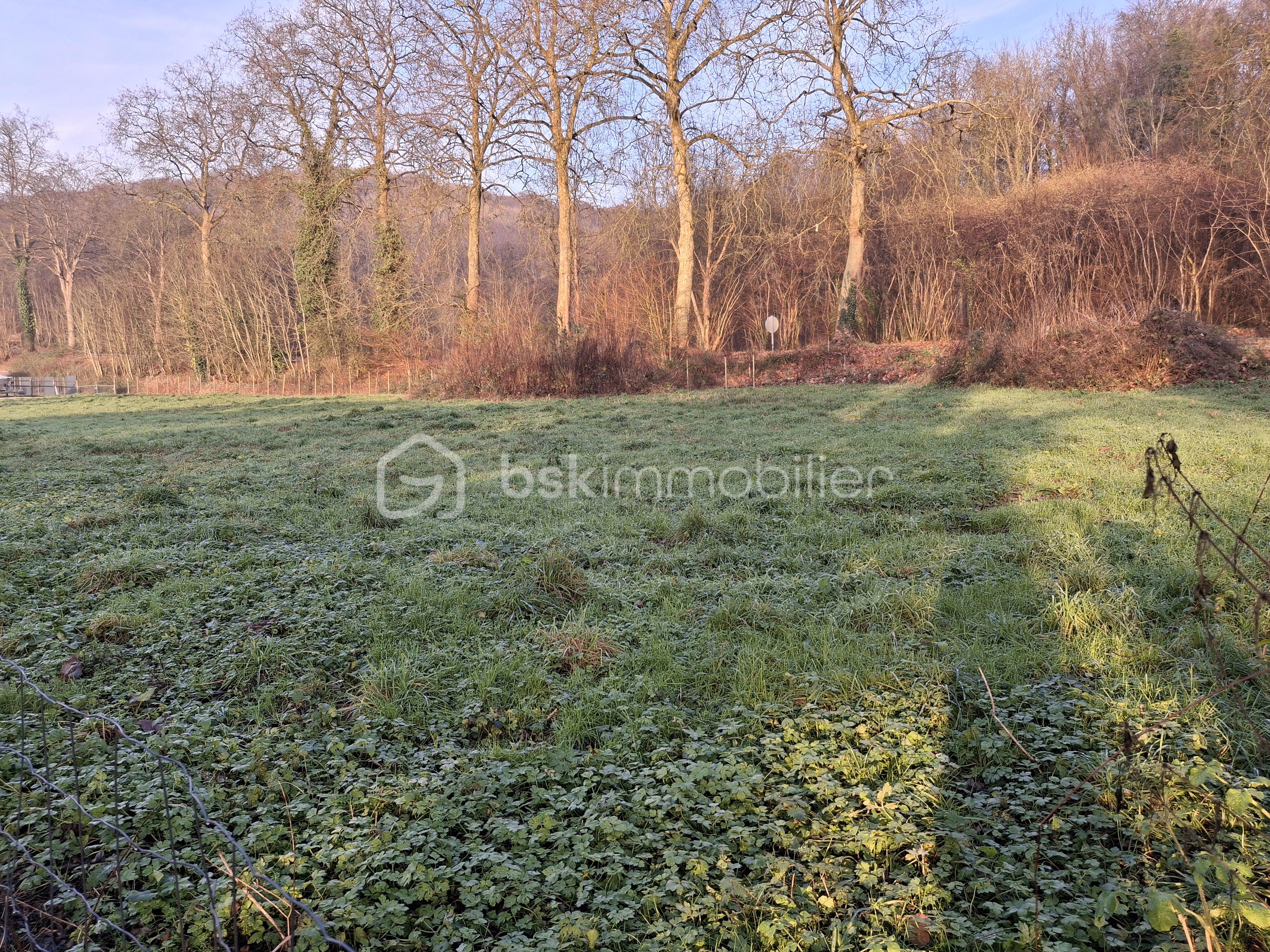 Terrain de 1 300 m² - Vue depuis la voie verte 08.02 PAYSAGE.jpg