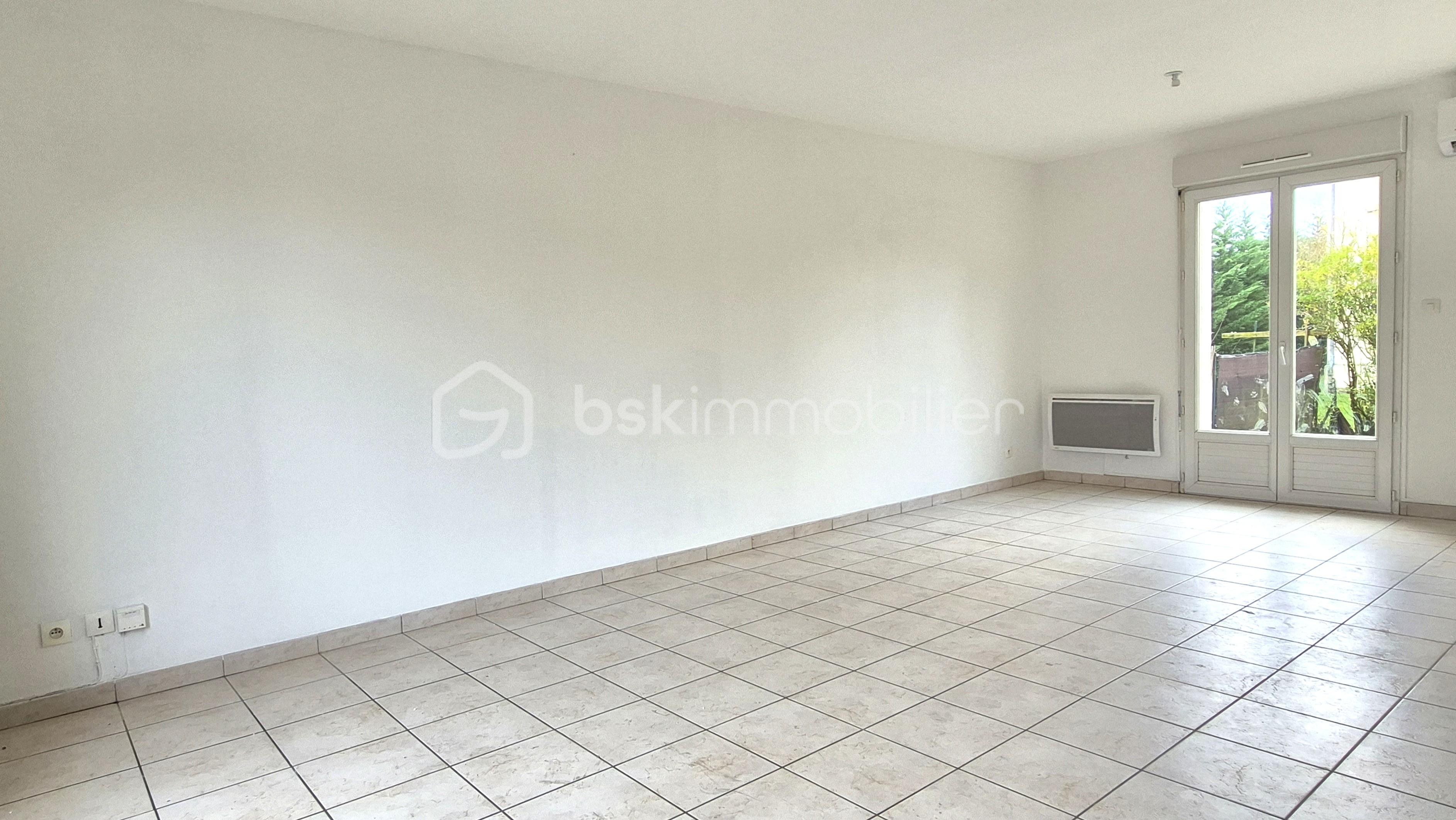 Maison de 79 m² - Séjour 1.jpg