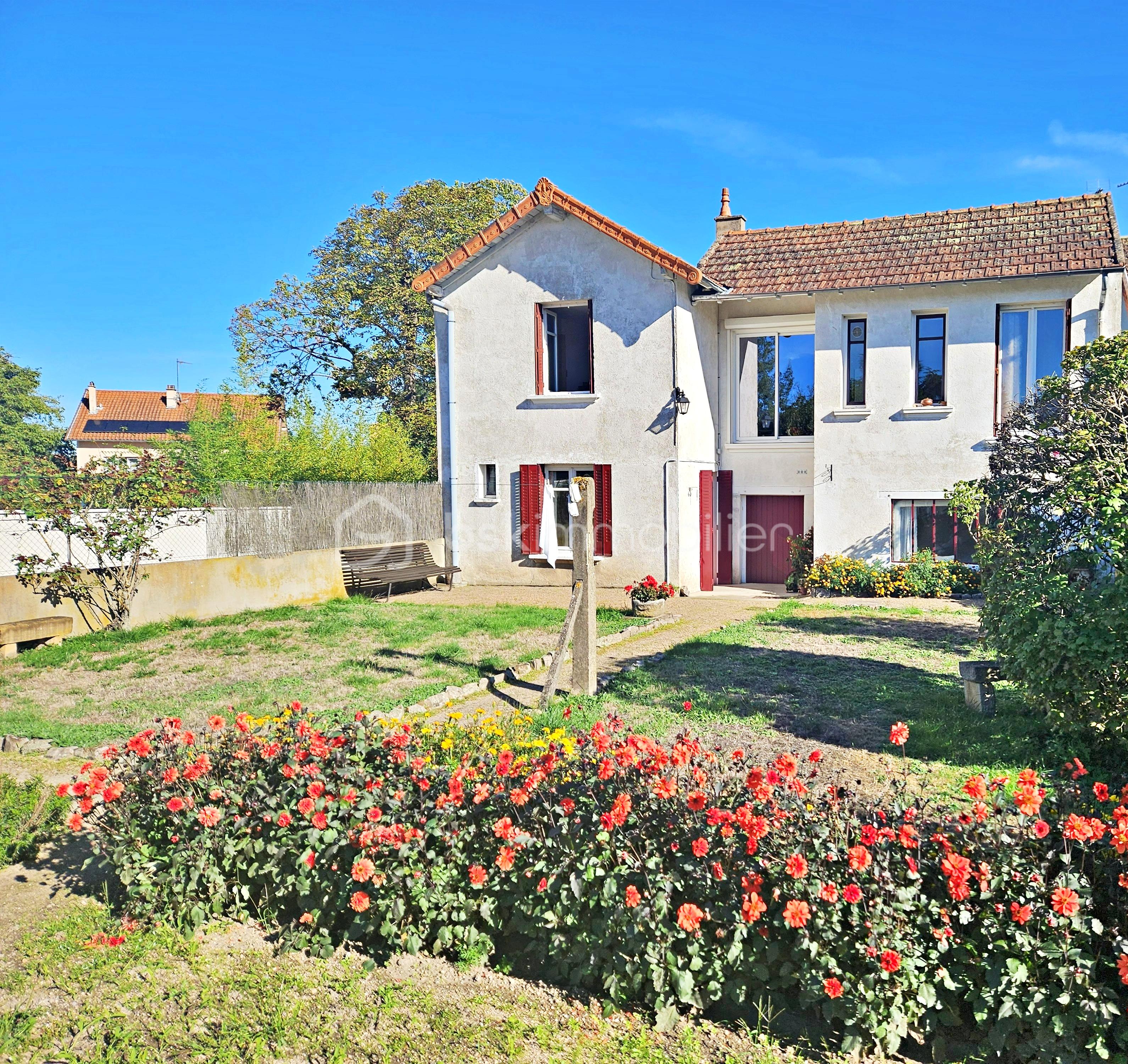 Maison de 94,20 m² - Façade bis.jpg
