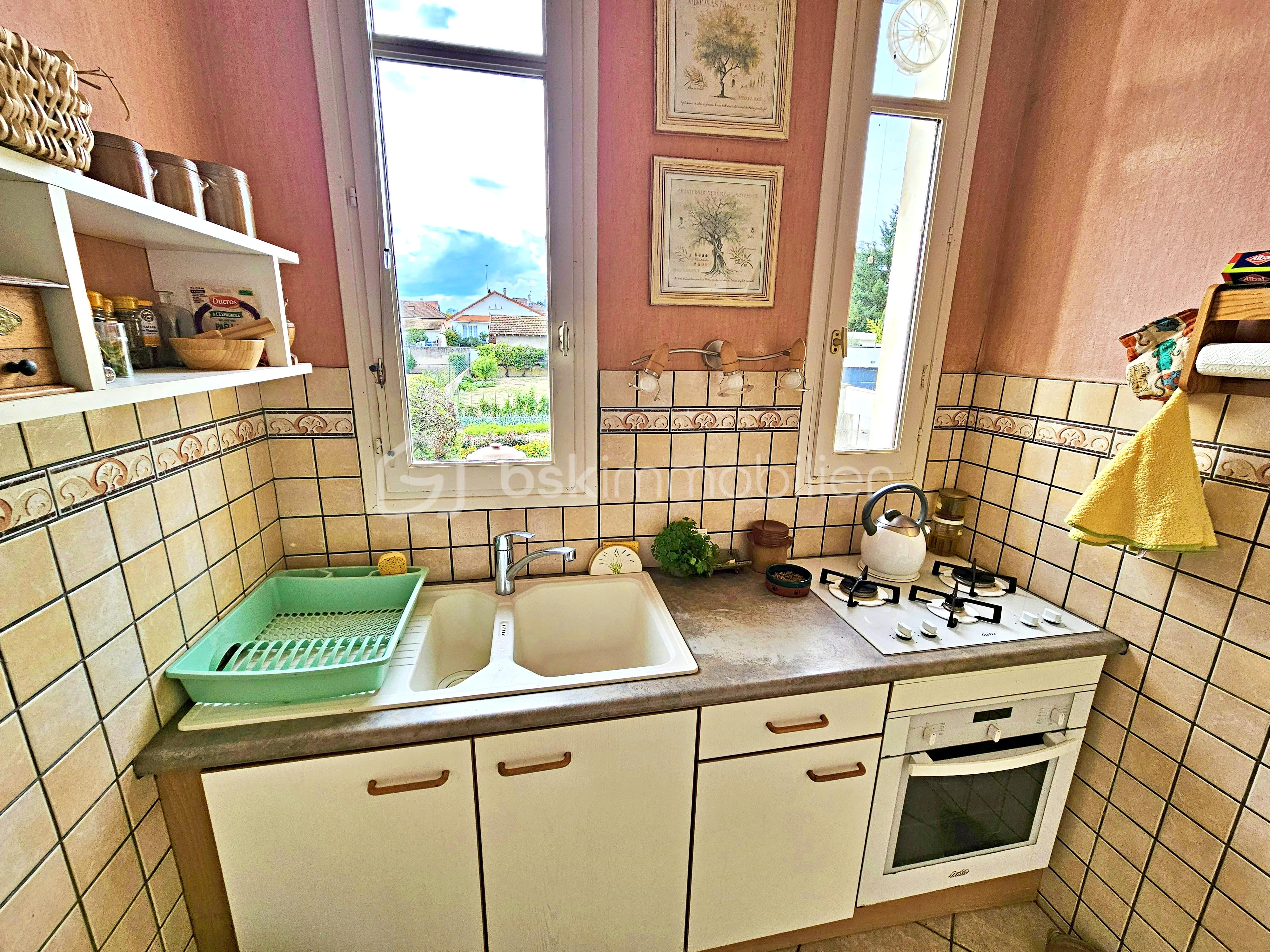 Maison de 94,20 m² - Cuisine évier.jpg