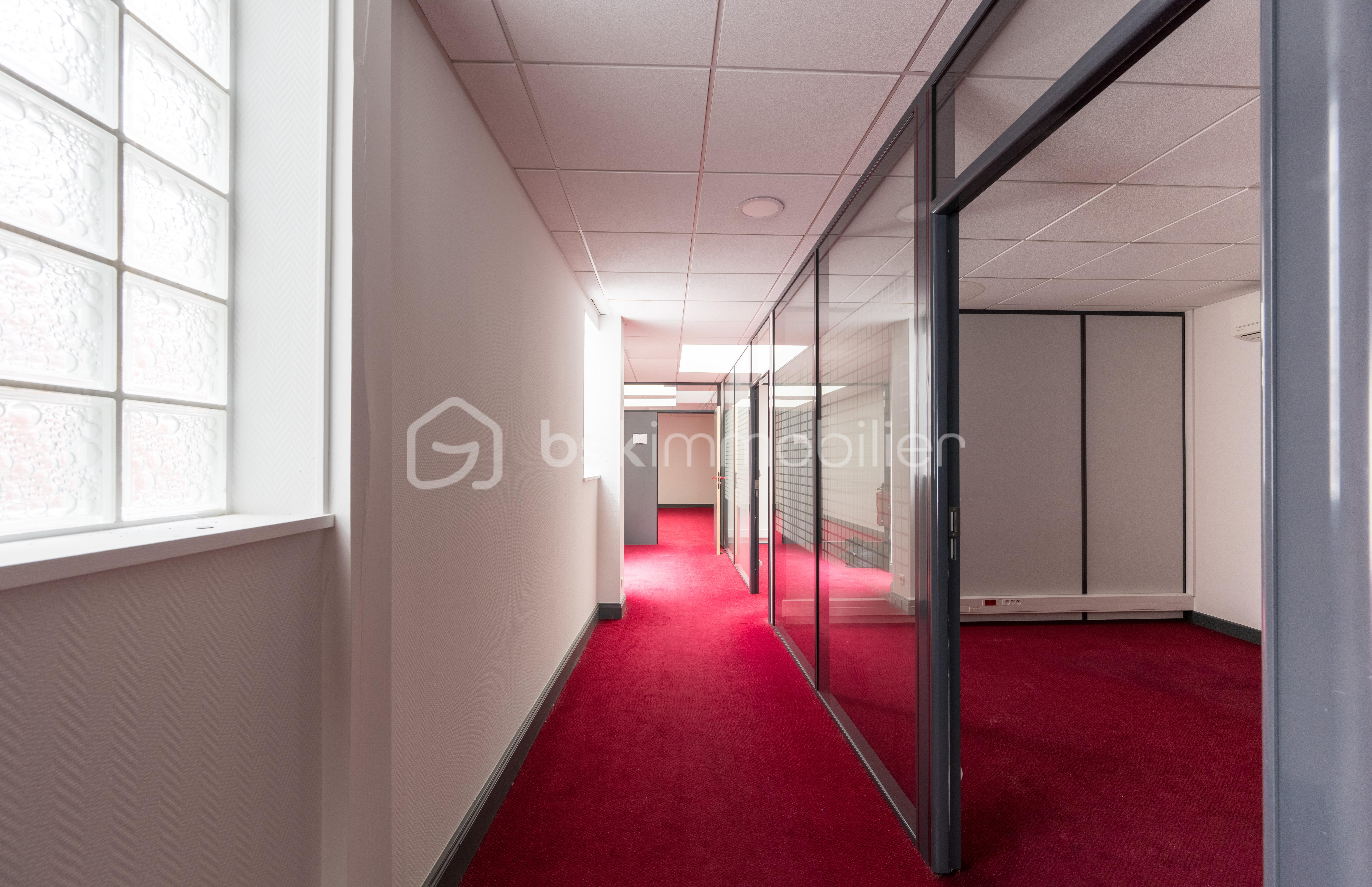 Local d activites de 200 m² - SLOPEZ-3.jpg