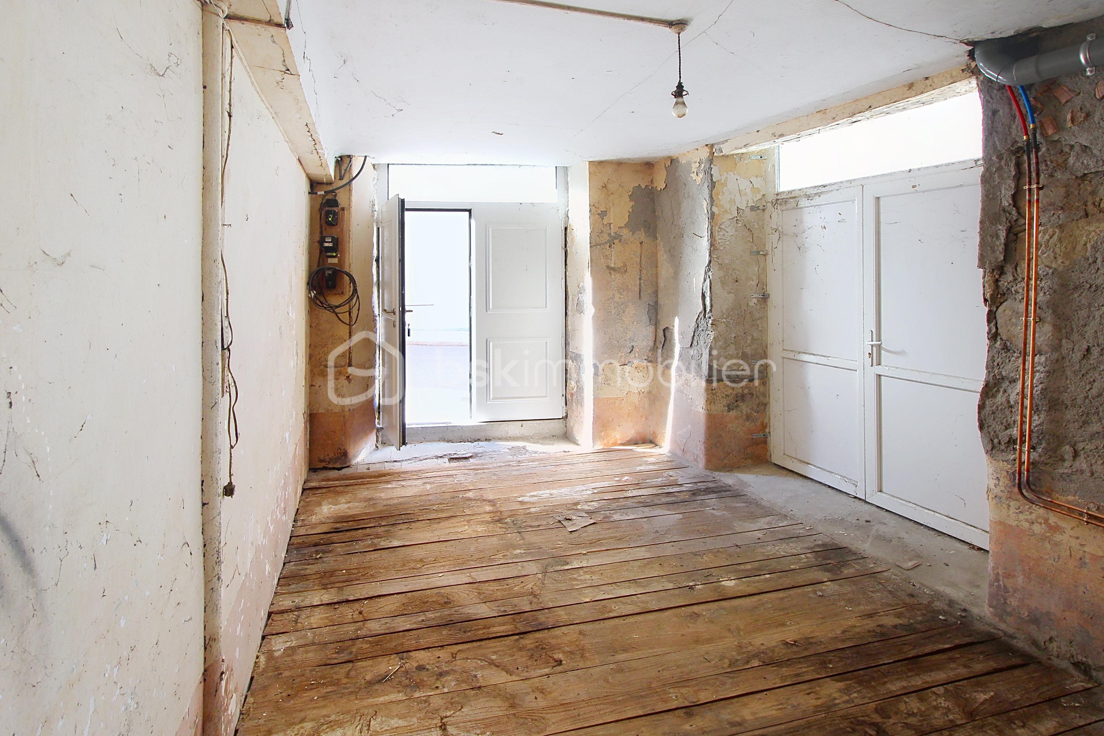 Maison de village de 130 m² - demo-tour-10-main-street_00025.jpeg