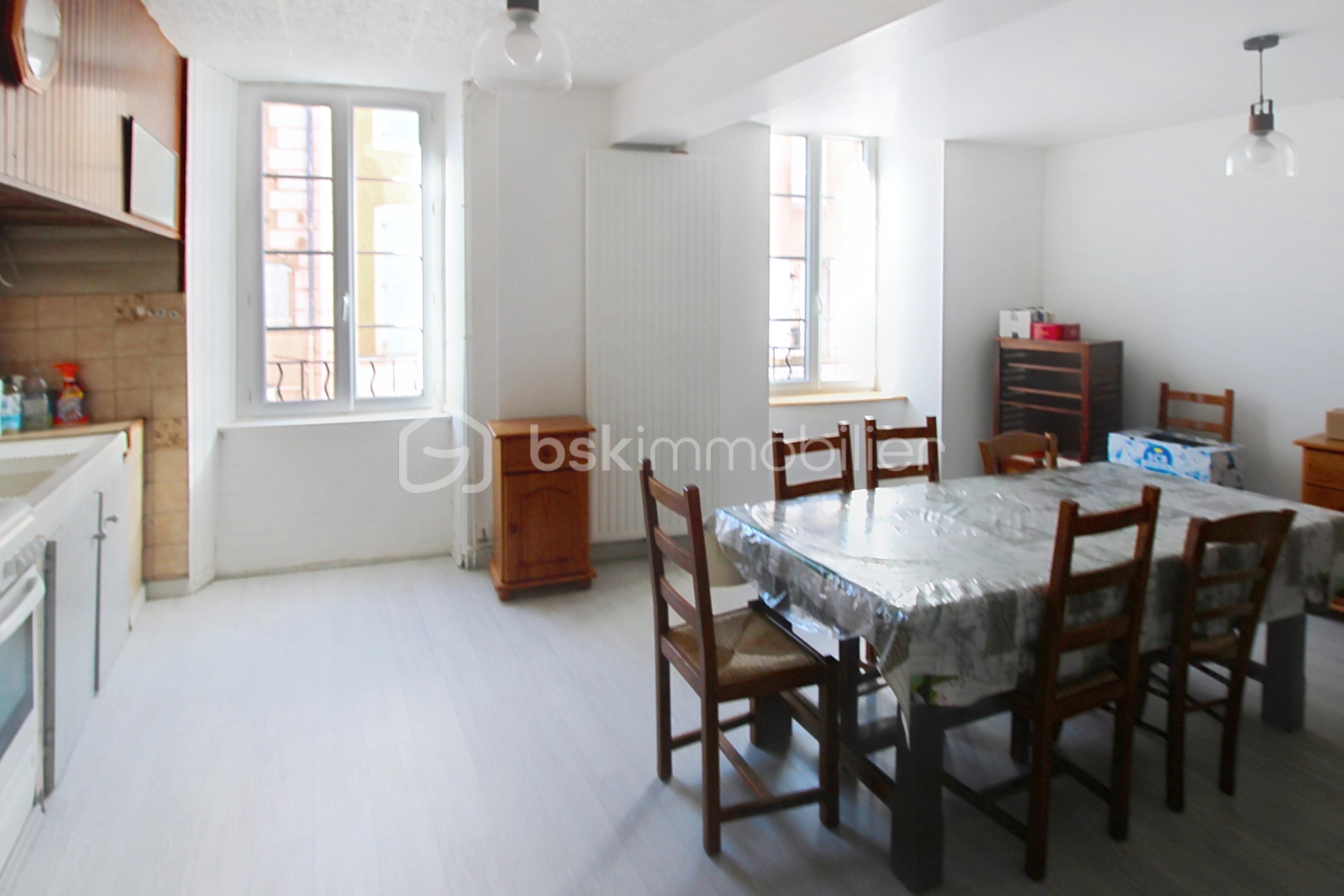 Maison de village de 130 m² - demo-tour-10-main-street_00008.jpeg