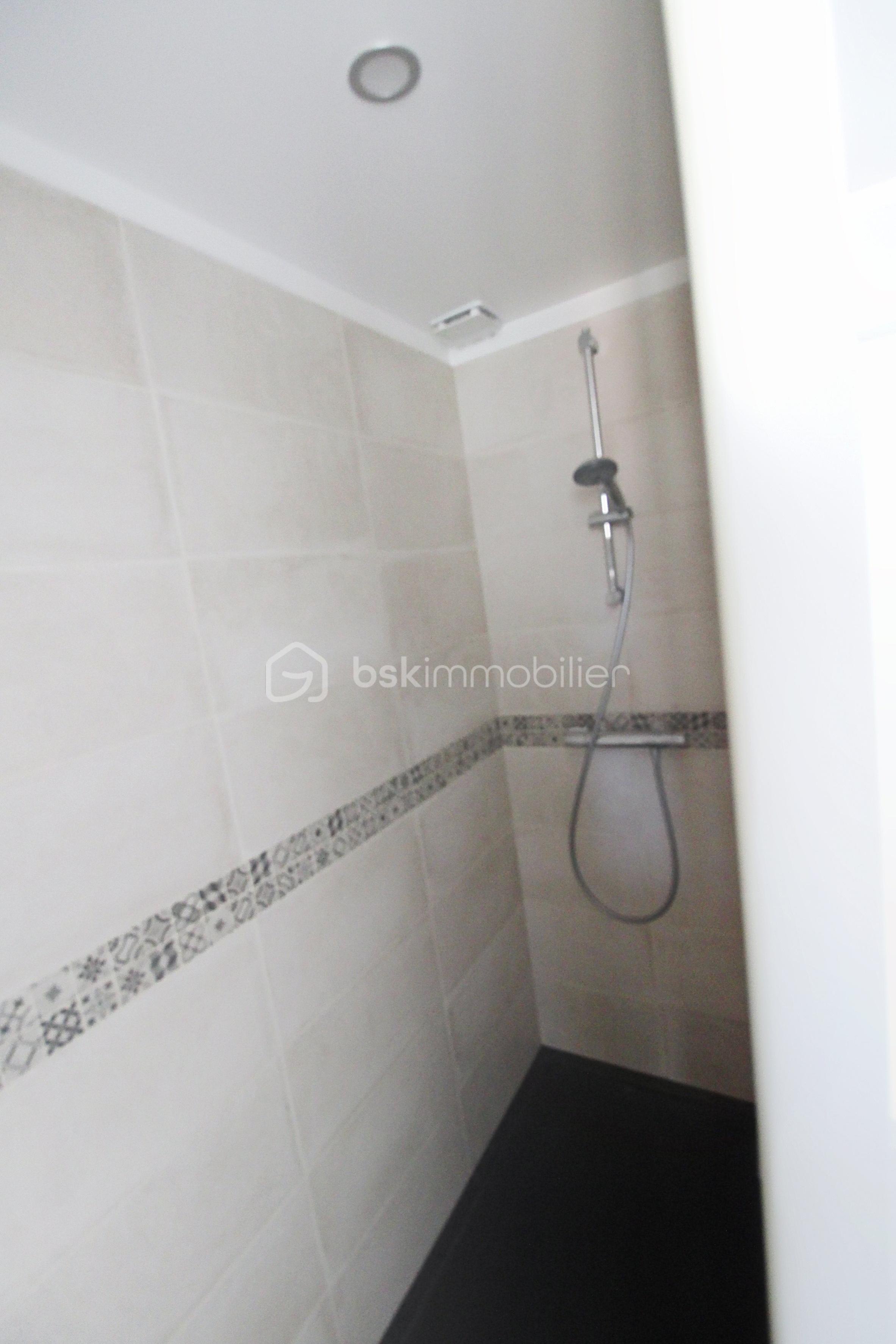 Maison de village de 130 m² - demo-tour-10-main-street_00012.jpeg