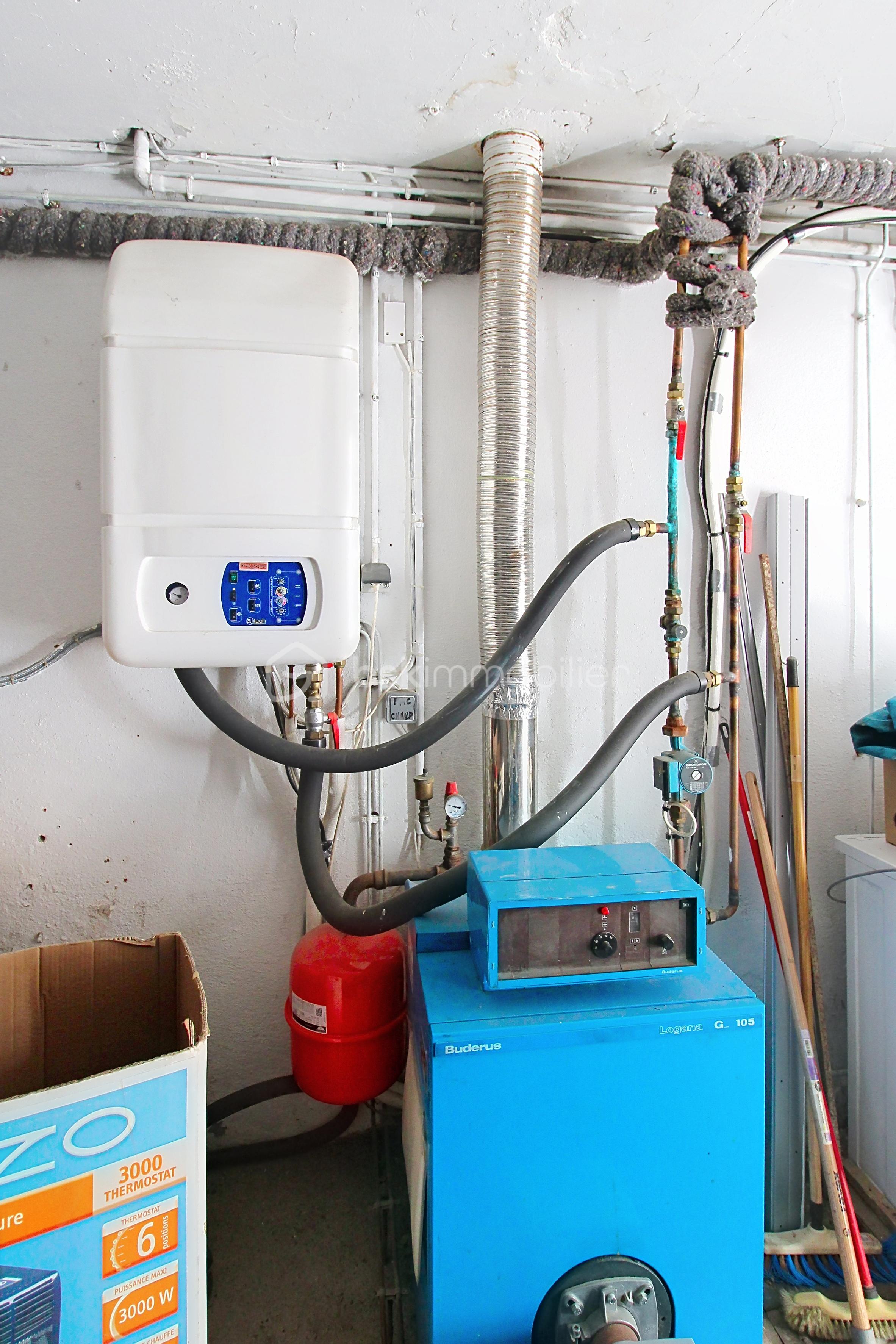 Maison de village de 130 m² - demo-tour-10-main-street_00021.jpeg