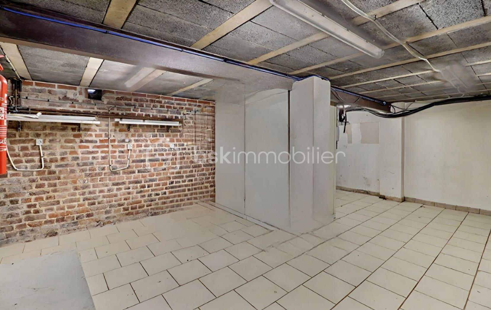 Local d activites de 128 m² - Photo 6 st amand.jpg