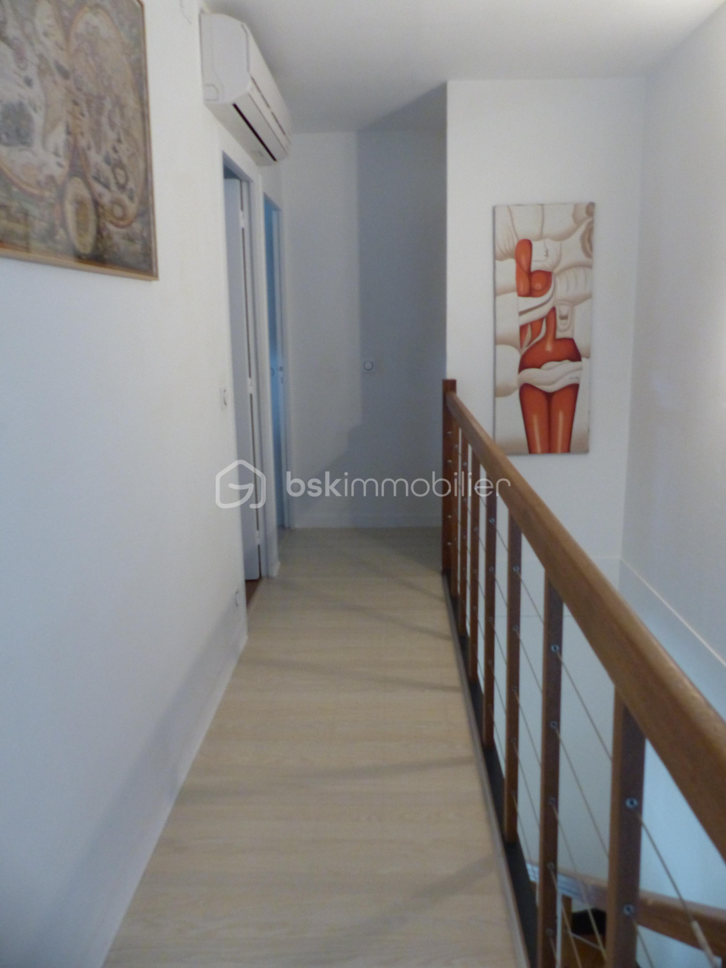 Duplex de 123 m² - Couloir haut1.JPG