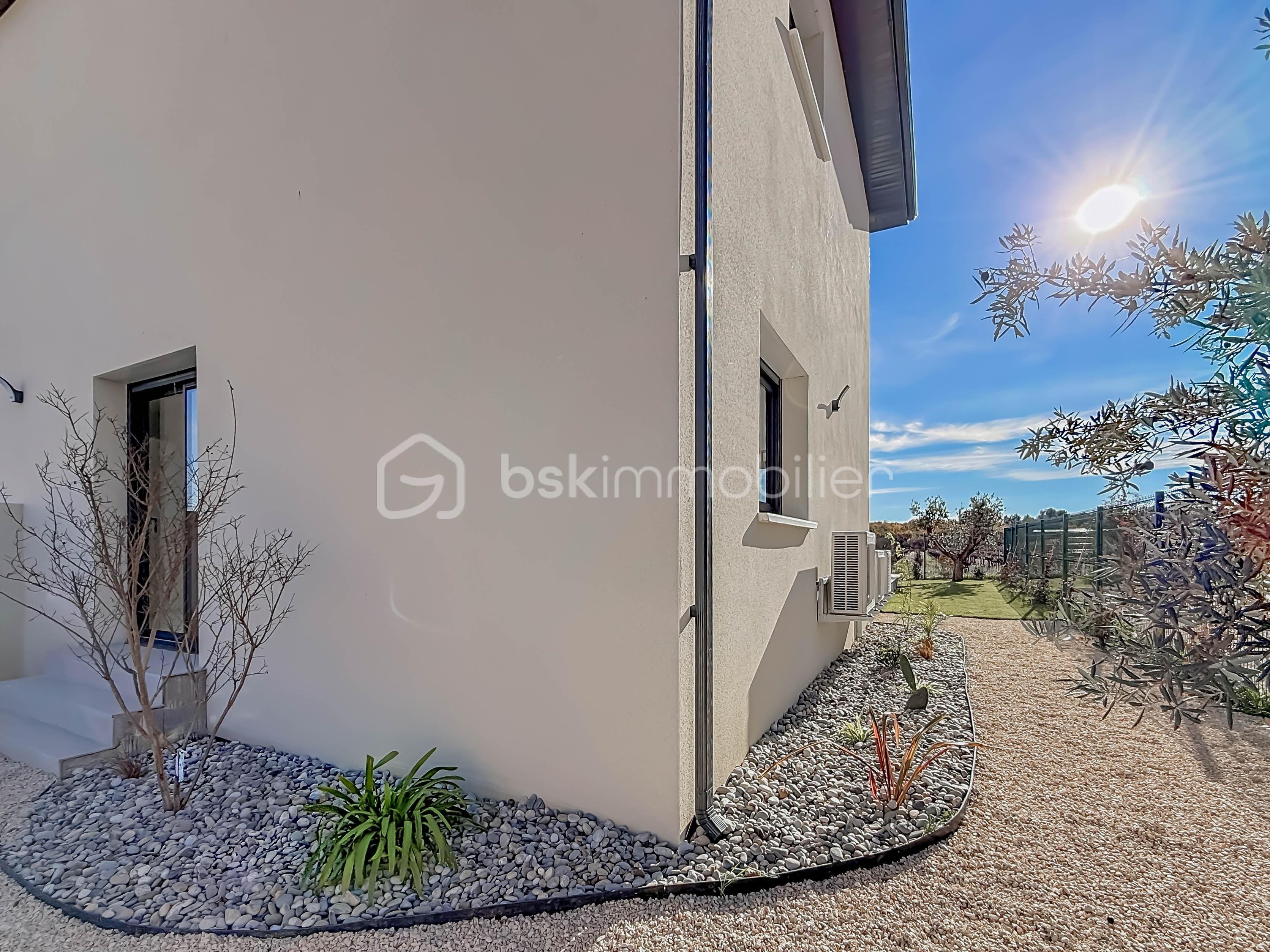 Maison contemporaine de 130 m² - photo-1764587293.JPG