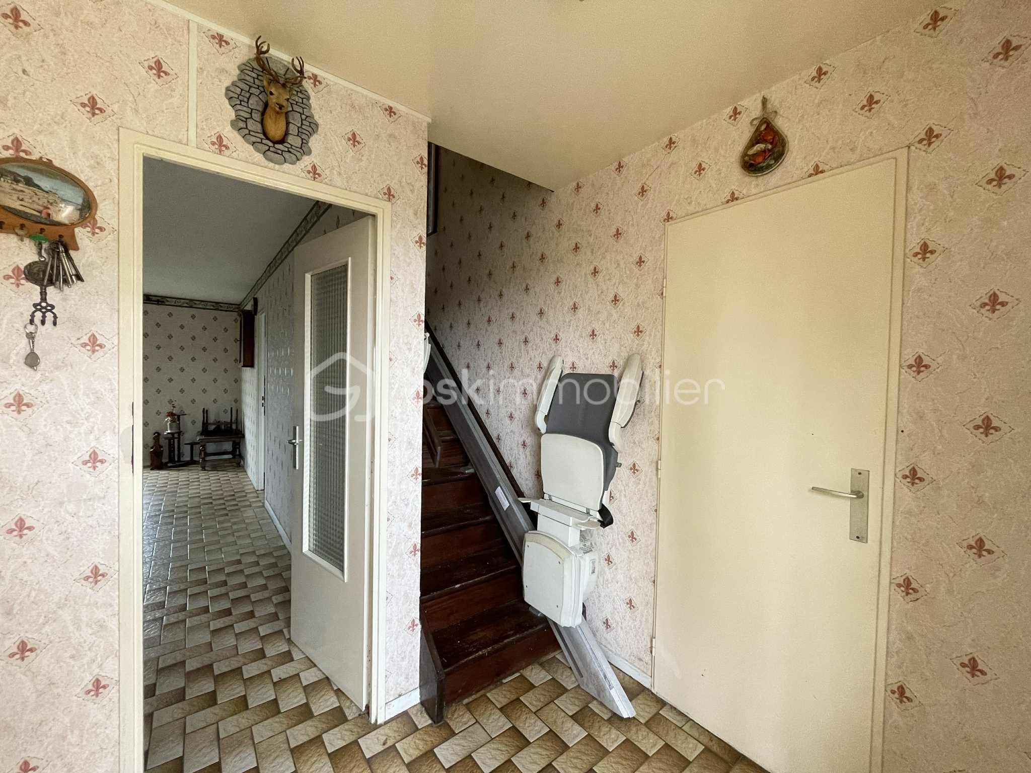 Maison traditionnelle de 88 m² - entrée.jfif