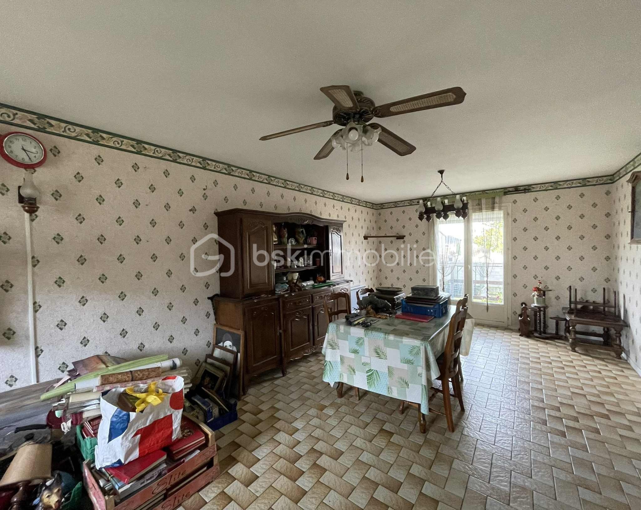 Maison traditionnelle de 88 m² - séjour 3.jpg