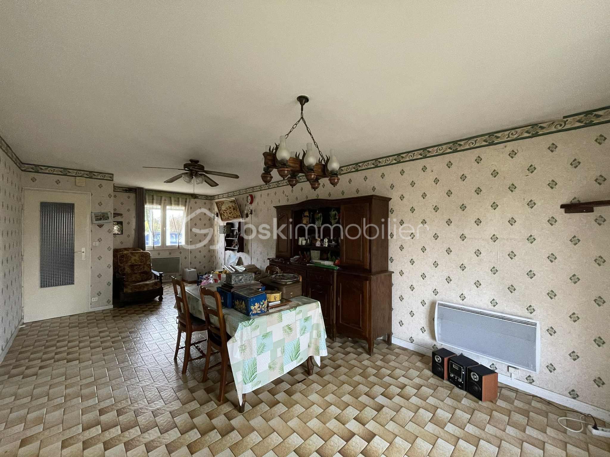 Maison traditionnelle de 88 m² - séjour 2.jfif