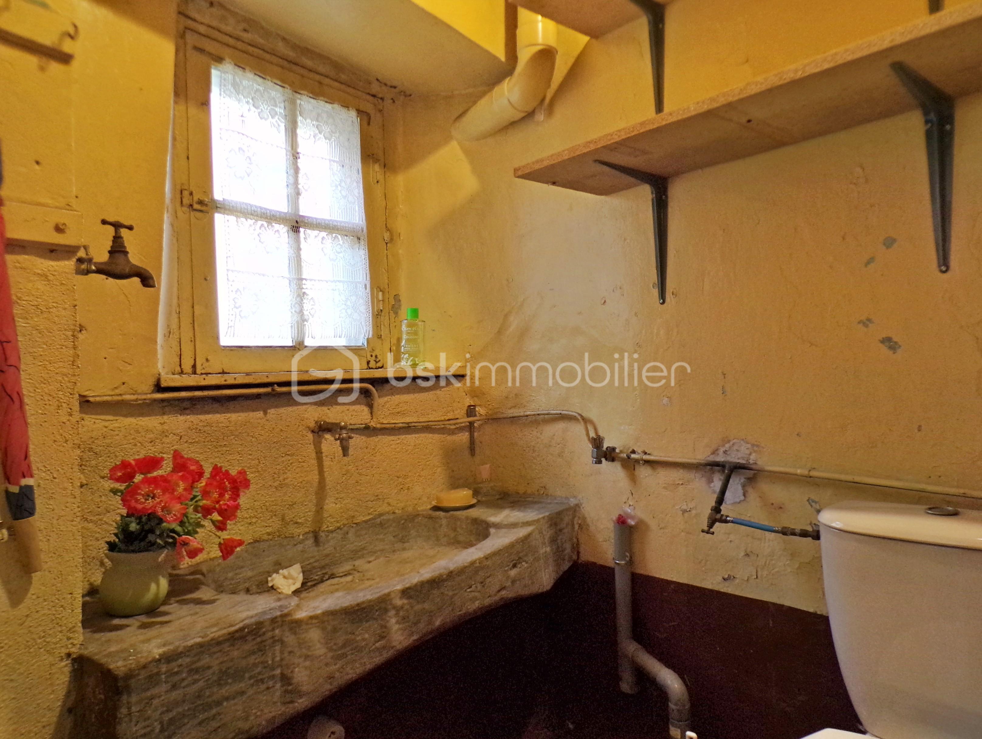 Maison de village de 84 m² - Coin WC rdc.JPG