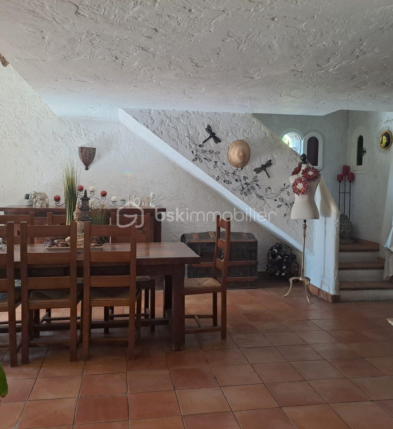 Maison de 187 m² - 4 3.jpg
