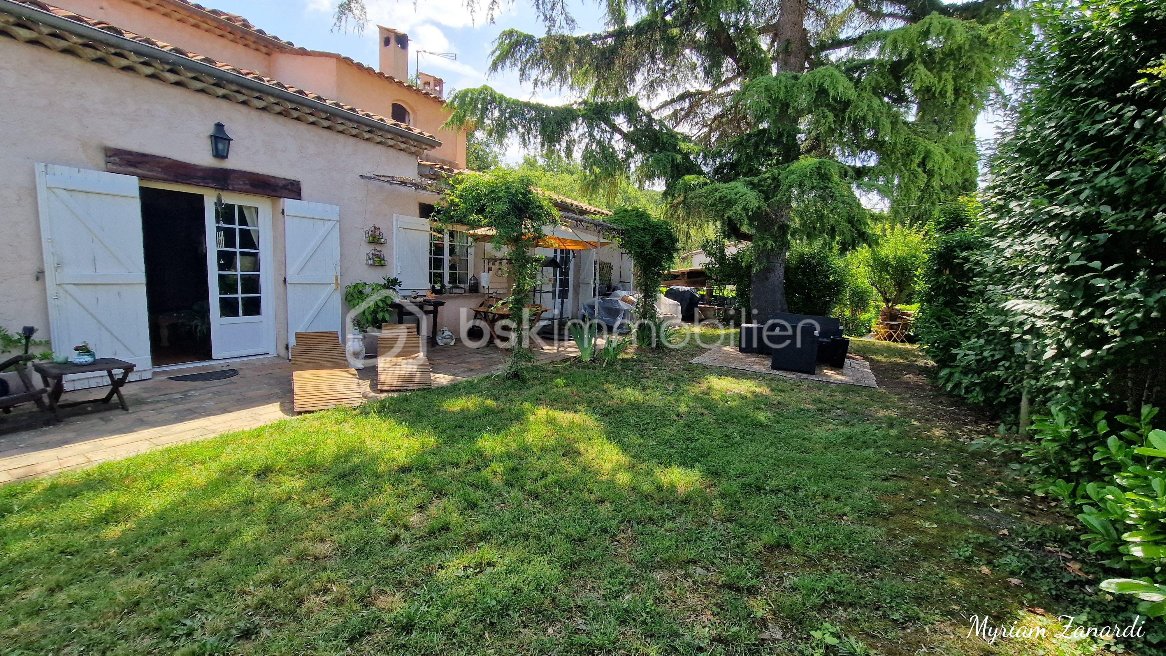 Maison de 187 m² - 2.jpg