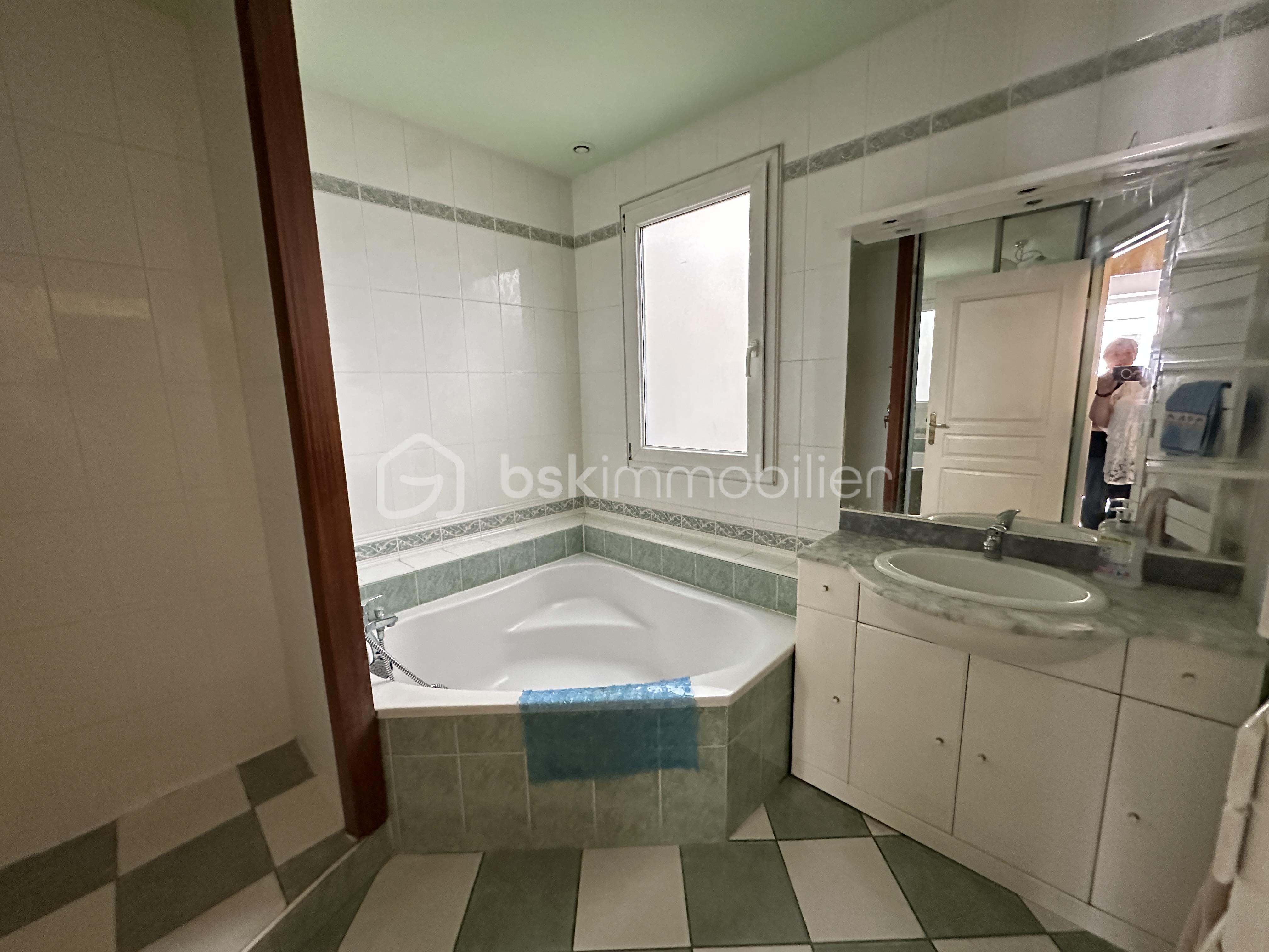 Immeuble mixte de 280 m² - IMG_6546.JPG