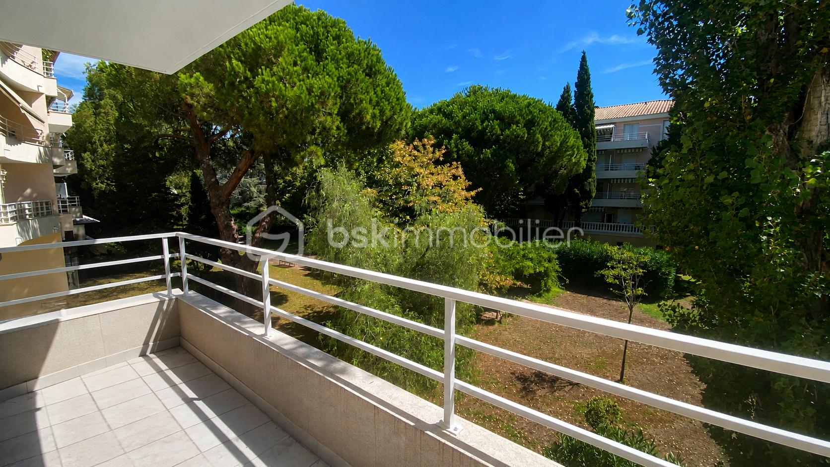 Appartement 4 pièces 77 m² · à Fréjus · 77 m² · 430 000 €