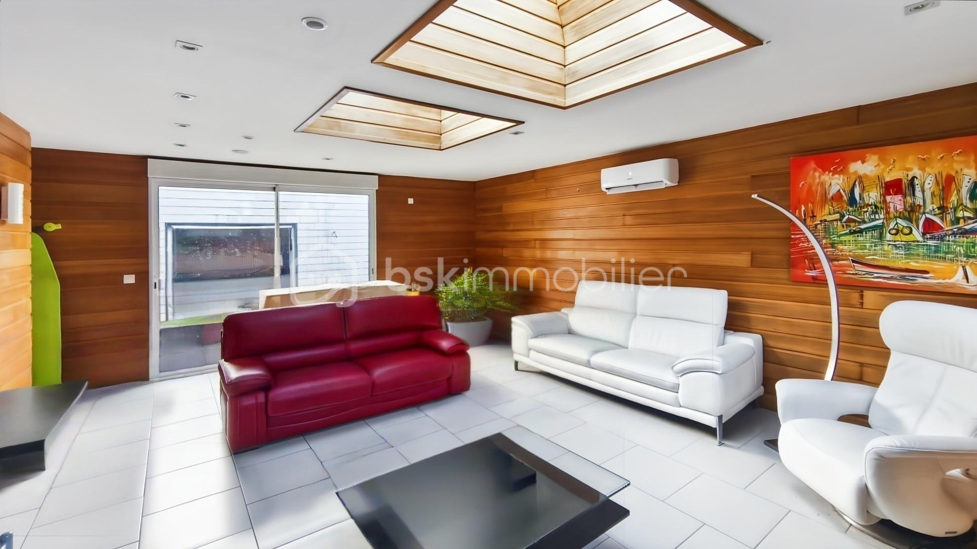 Pavillon de 123 m² - IMG_20251125_WA0158_b794.jpg