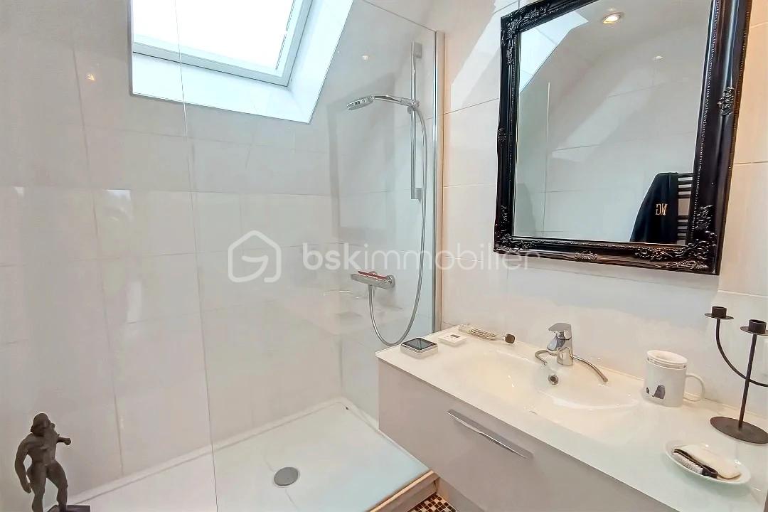 Maison de 225 m² - hoqi-c3cff76a0720479d96cf13ff6441fd88.jpg