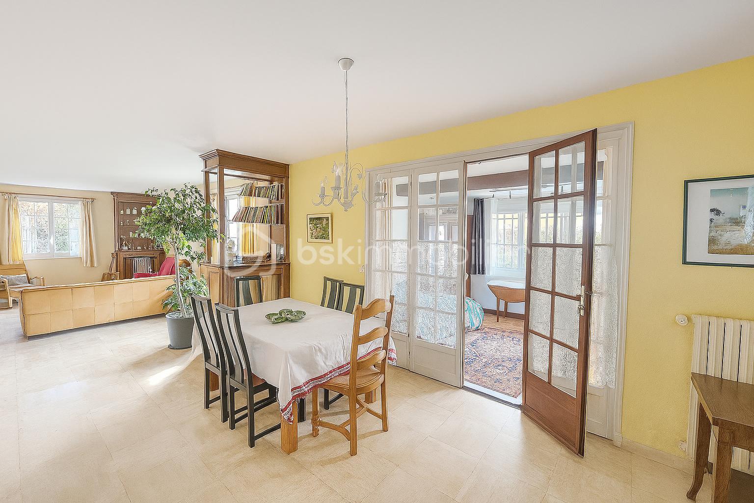 Maison de 175 m² - 941E7200-D06F-424C-91F3-31E630767C76.png