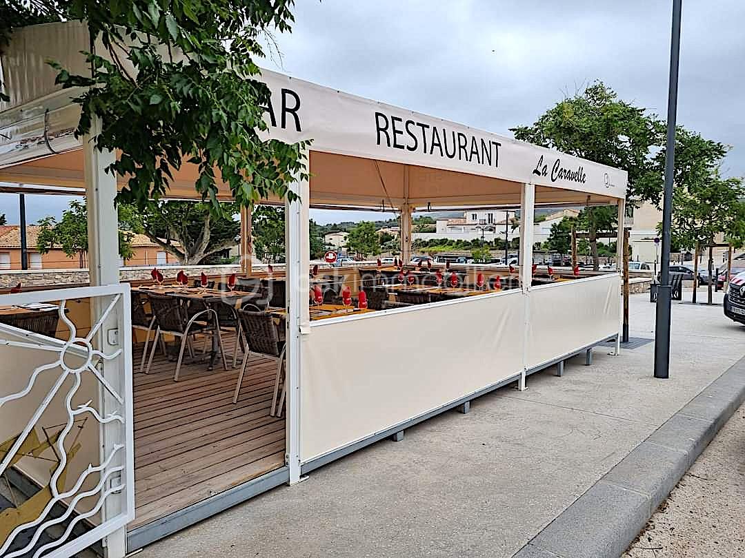 6 TERRASSE COUVERTE.jpg