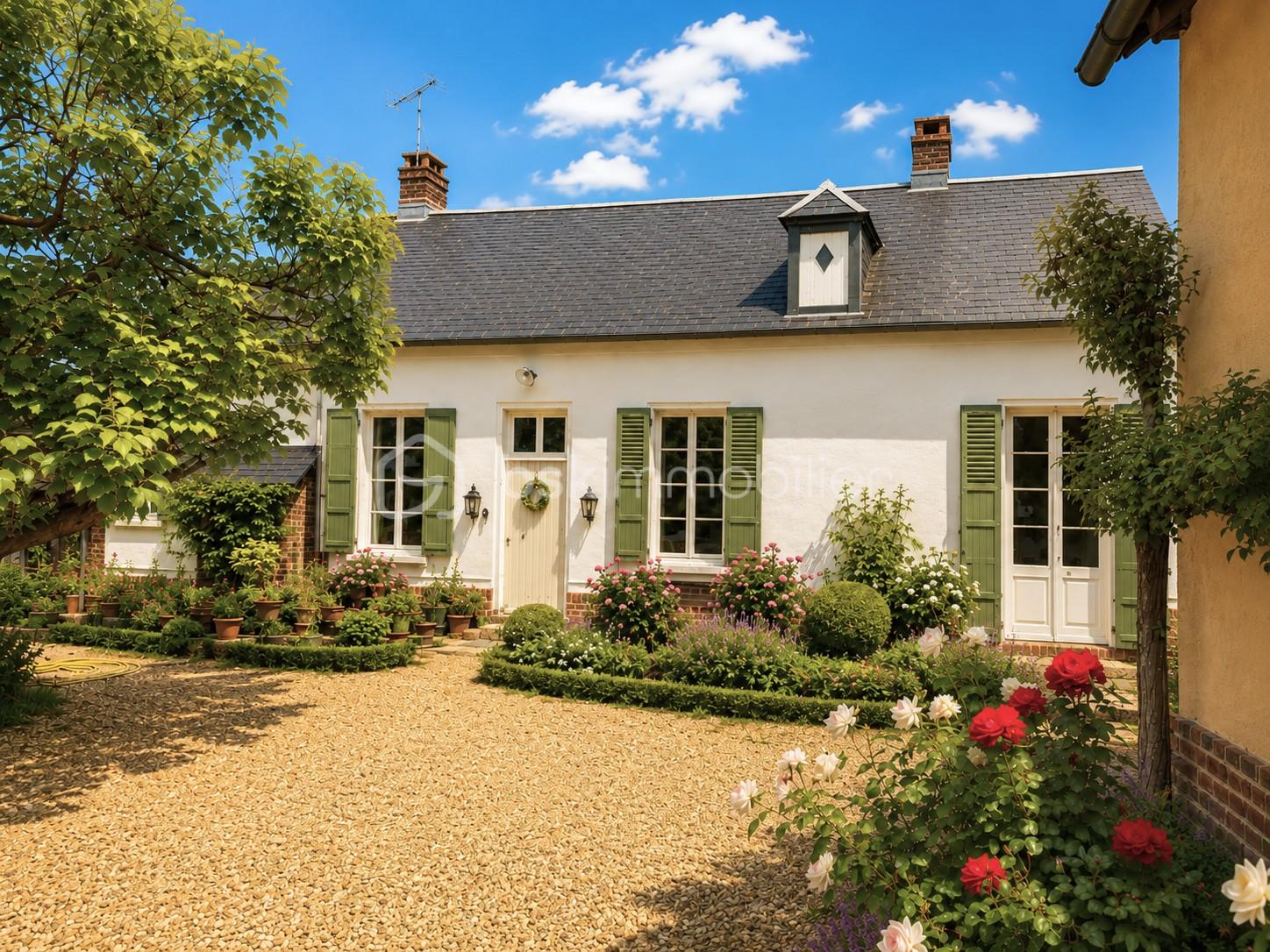 11 LE BOTTIN IMMOBILIER façcade maison.jpg