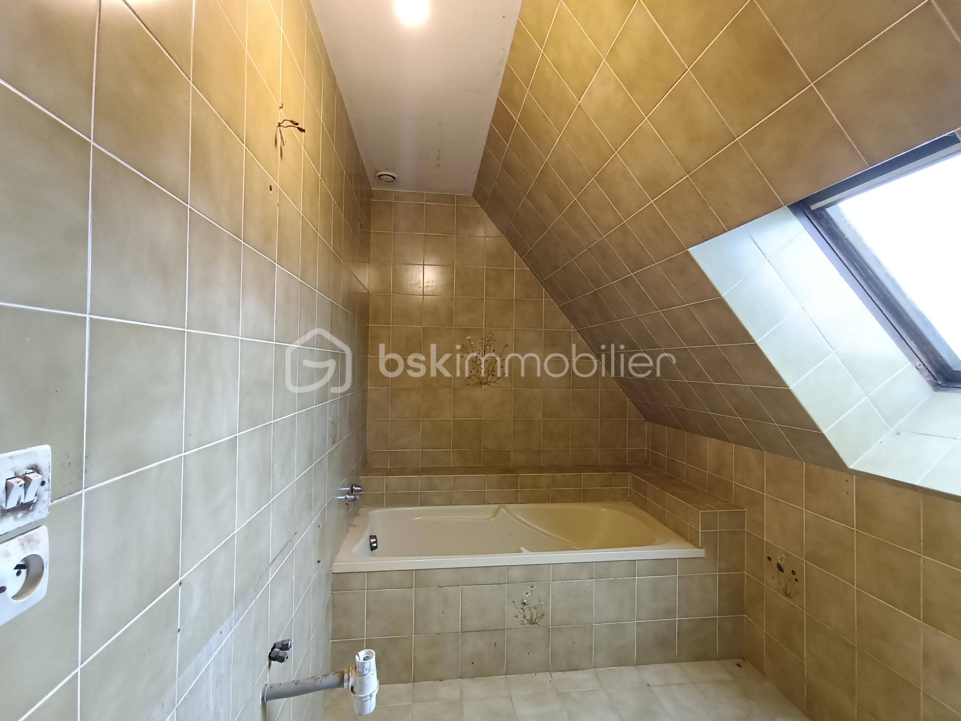 Maison en pierre de 137 m² - sNaUabO5y6jX6aGZNV2wFaw0NoObAHHLENYeD58d.jpg