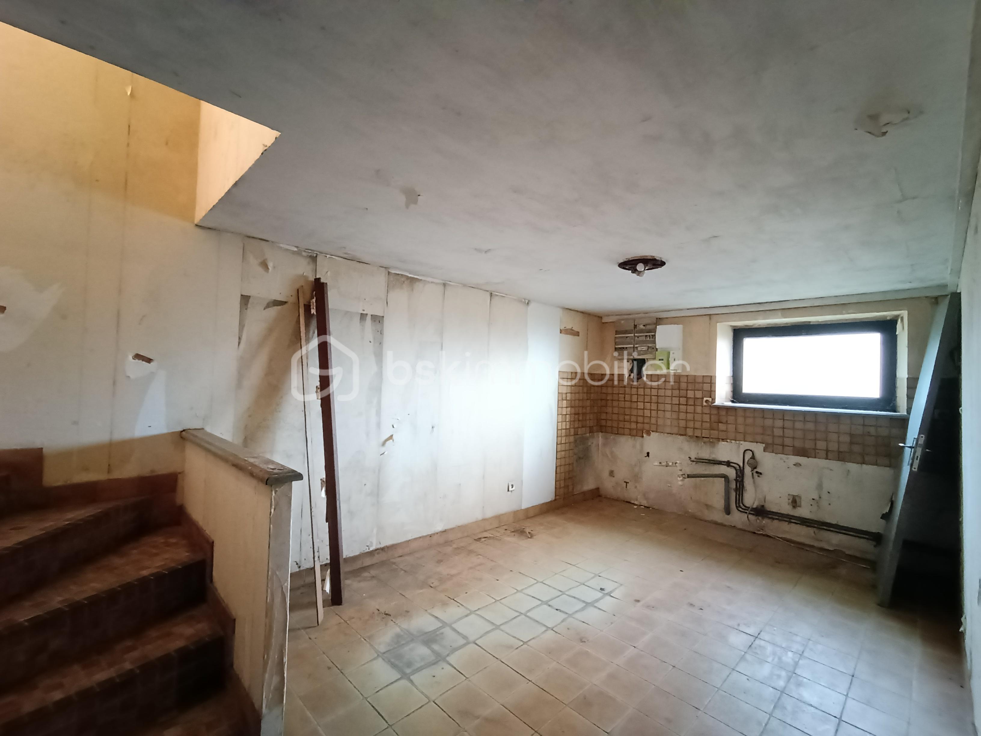 Maison en pierre de 137 m² - RKLf103WZvFOMJNdp5TEHAdBY3Cnq56gA5tF5Wiv.jpg