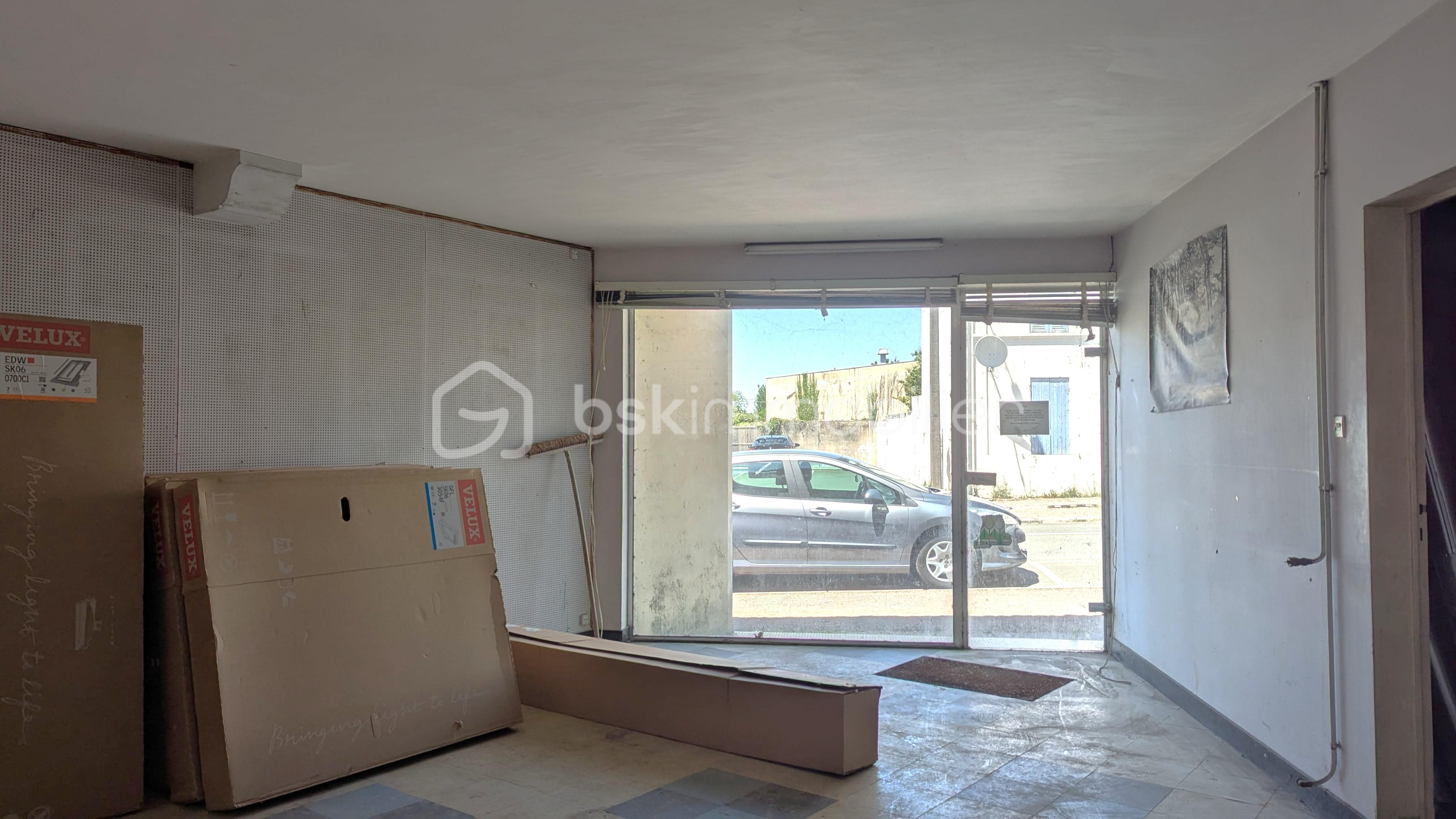 Local d activites de 62 m² - PXL_20250617_130448176.jpg