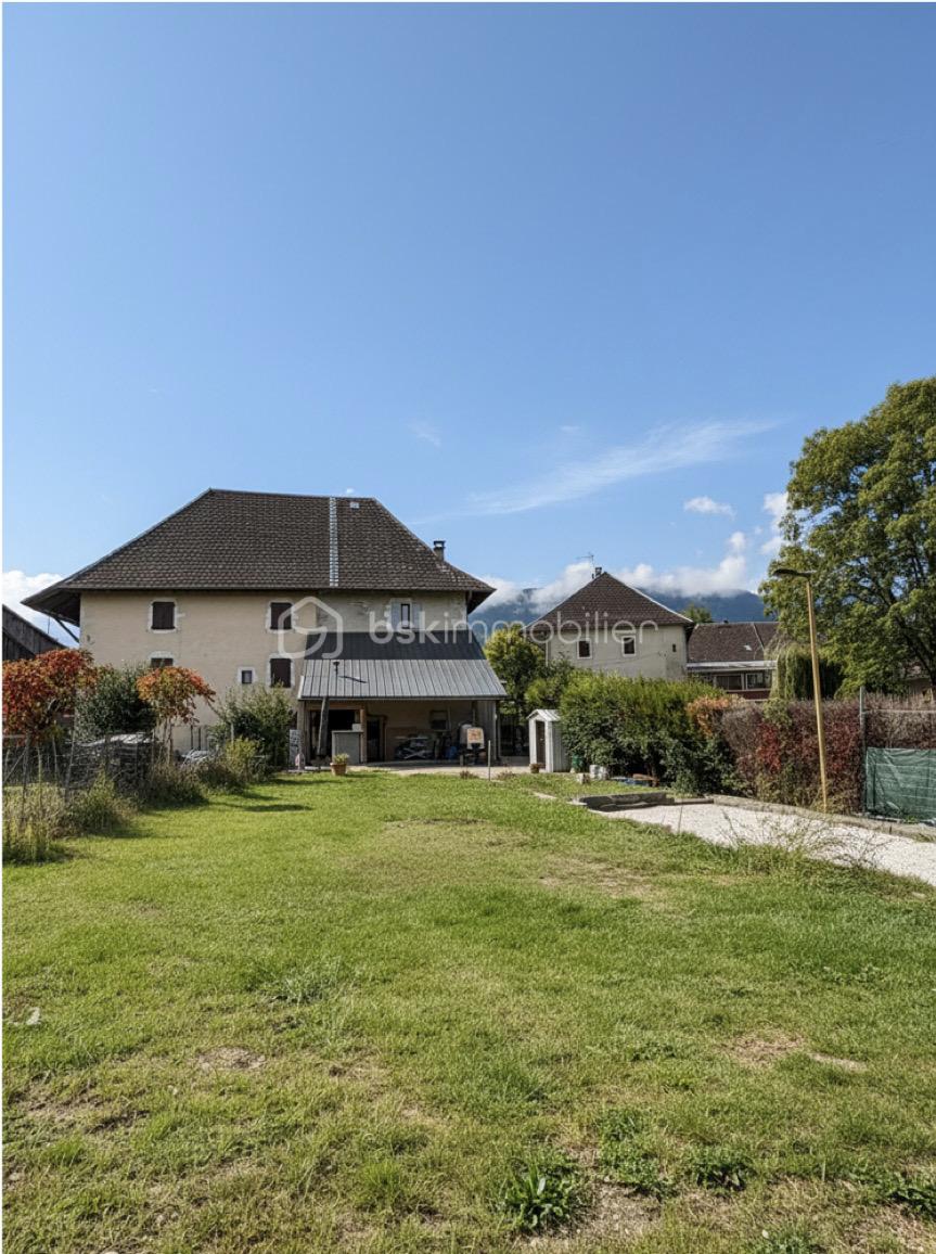 Maison 5 pièces 132 m² · à Lescheraines · 132 m² · 239 000 €