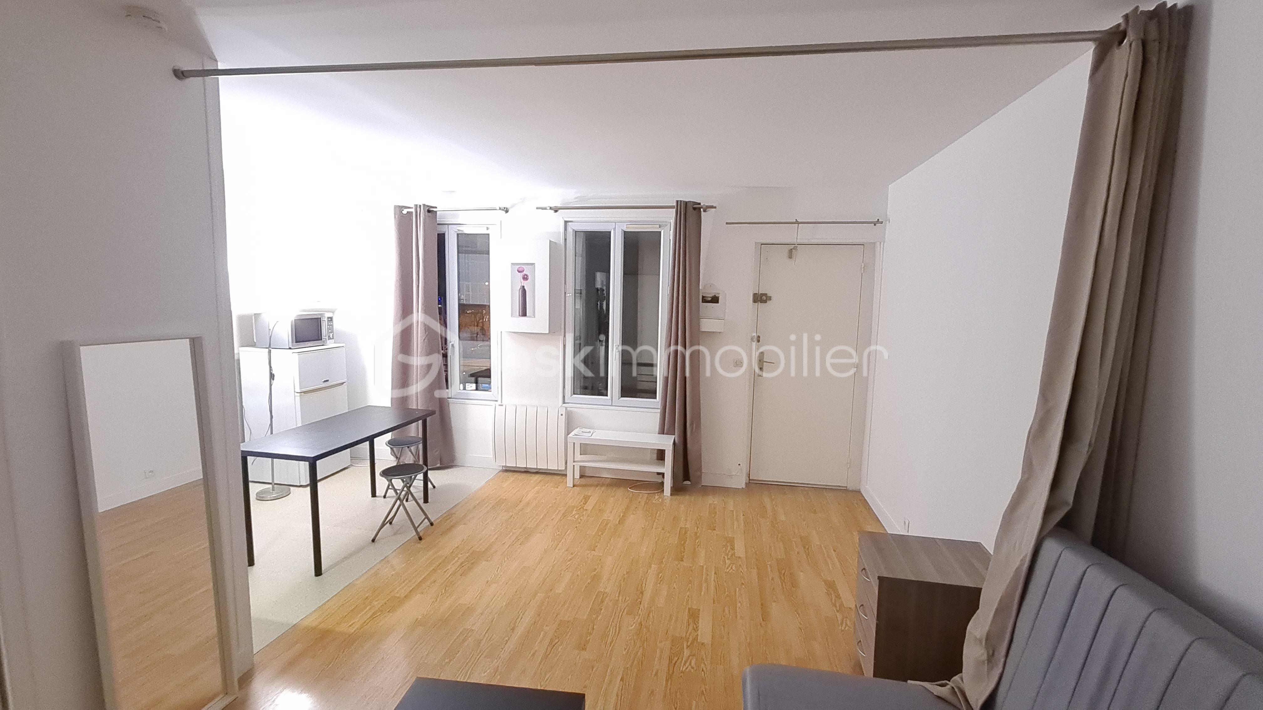 Appartement de 27 m² - Vue entrée.jpg