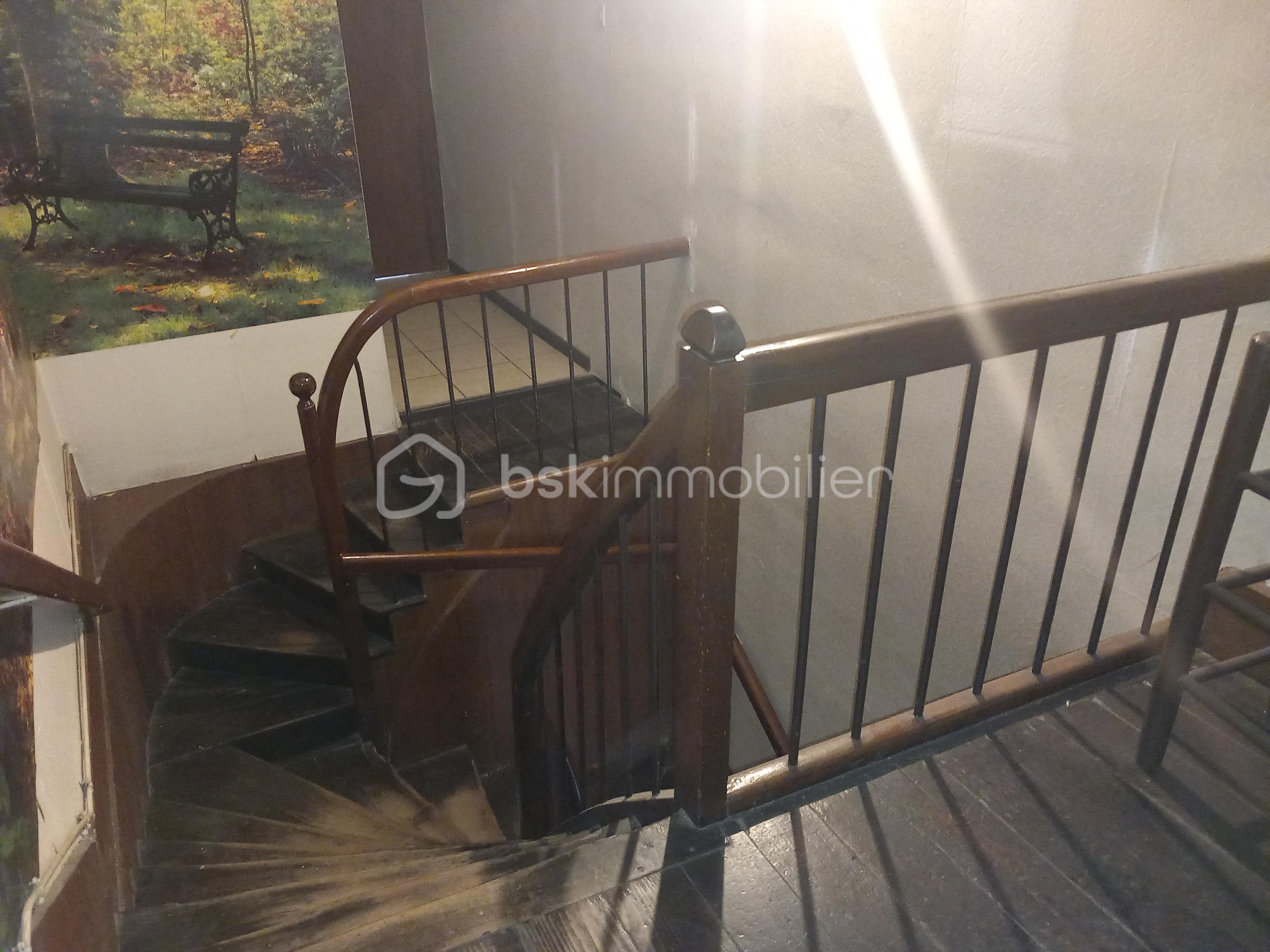 Maison de 180 m² - MAISON 44 RTE DE LCSA LA FRETTE photo 4.png