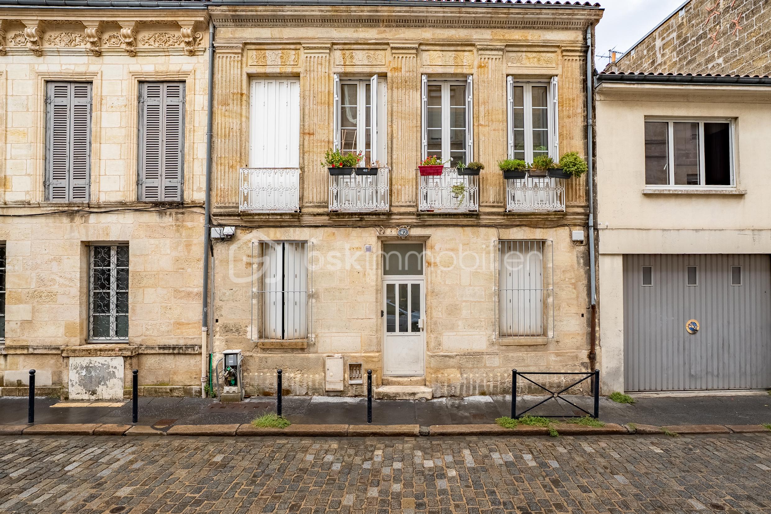 Immeuble 15 pièces 325 m² · à Bordeaux · 325 m² · 1 450 000 €