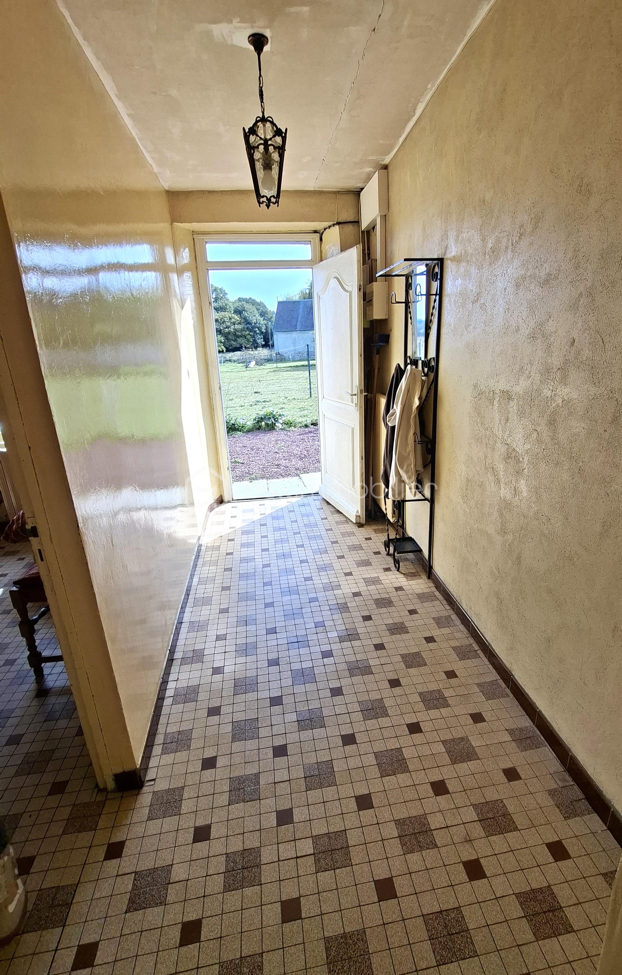LELOUTRE ENTREE PLE MAISON.jpg
