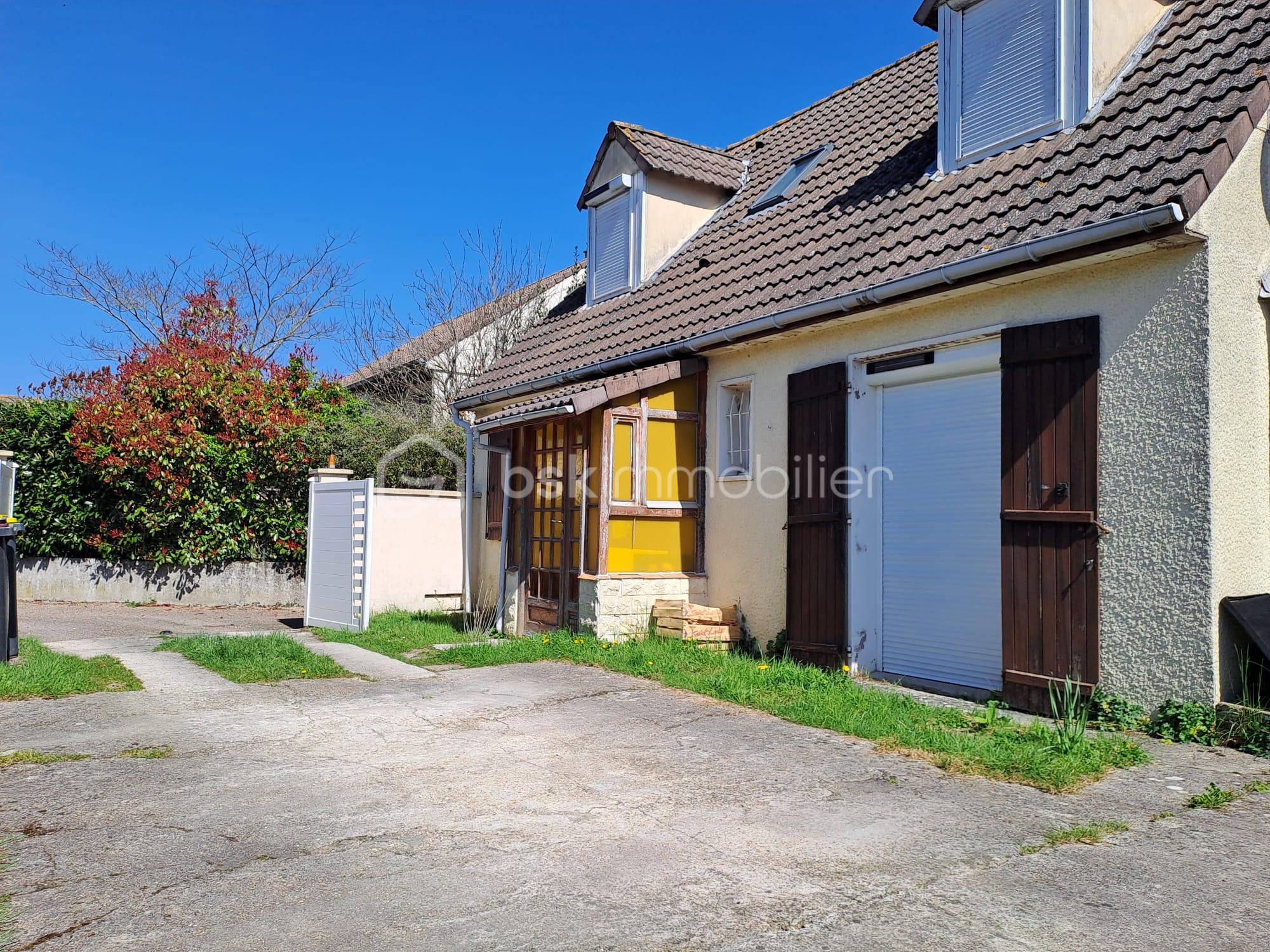 Maison de ville de 122 m² - IMG-20250331-WA0034.jpg