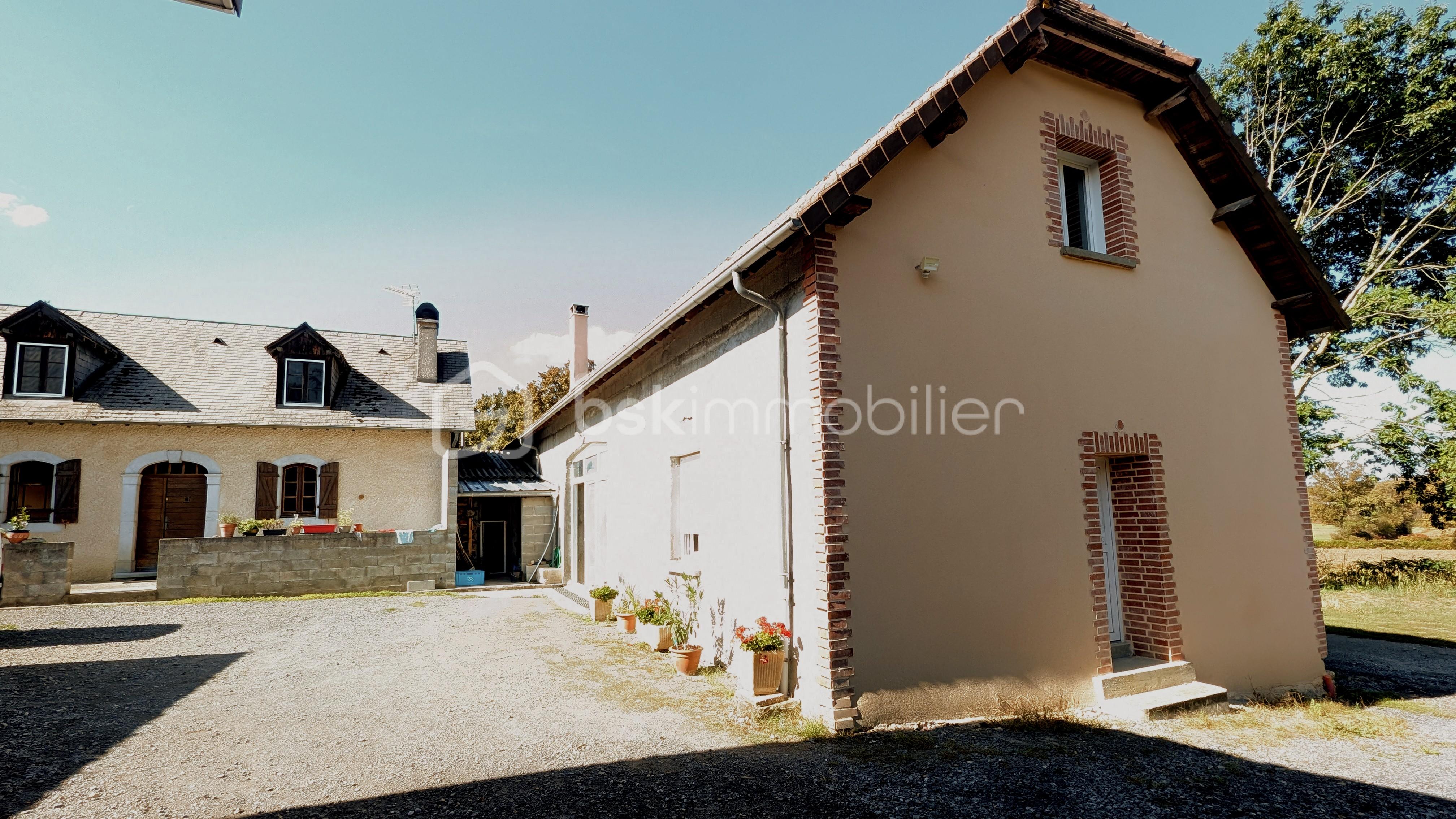 maison avec annexe morlaas achat grange morlaas maison a renover morlaas achat maison atypique achat ensemble immobilier morlaas grange sedzere.jpg